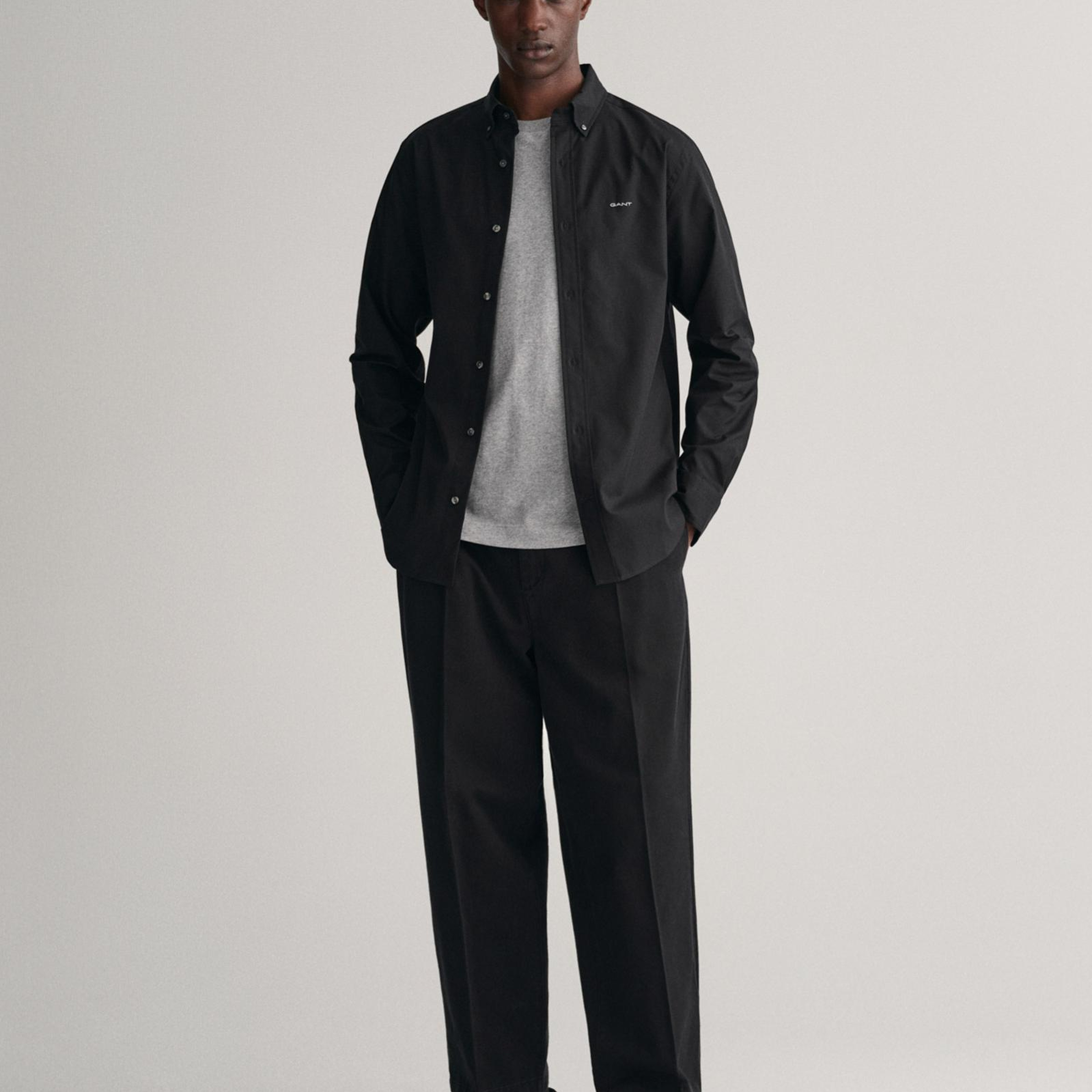 GANT Erkek Siyah Regular Fit Düğmeli Yaka Oxford Gömlek