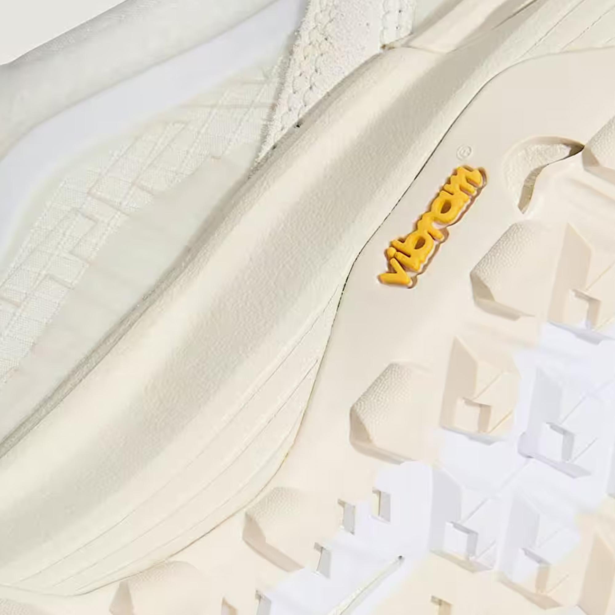 Vans MTE Crosspath XC Gore-Tex Kadın Beyaz Spor Ayakkabı