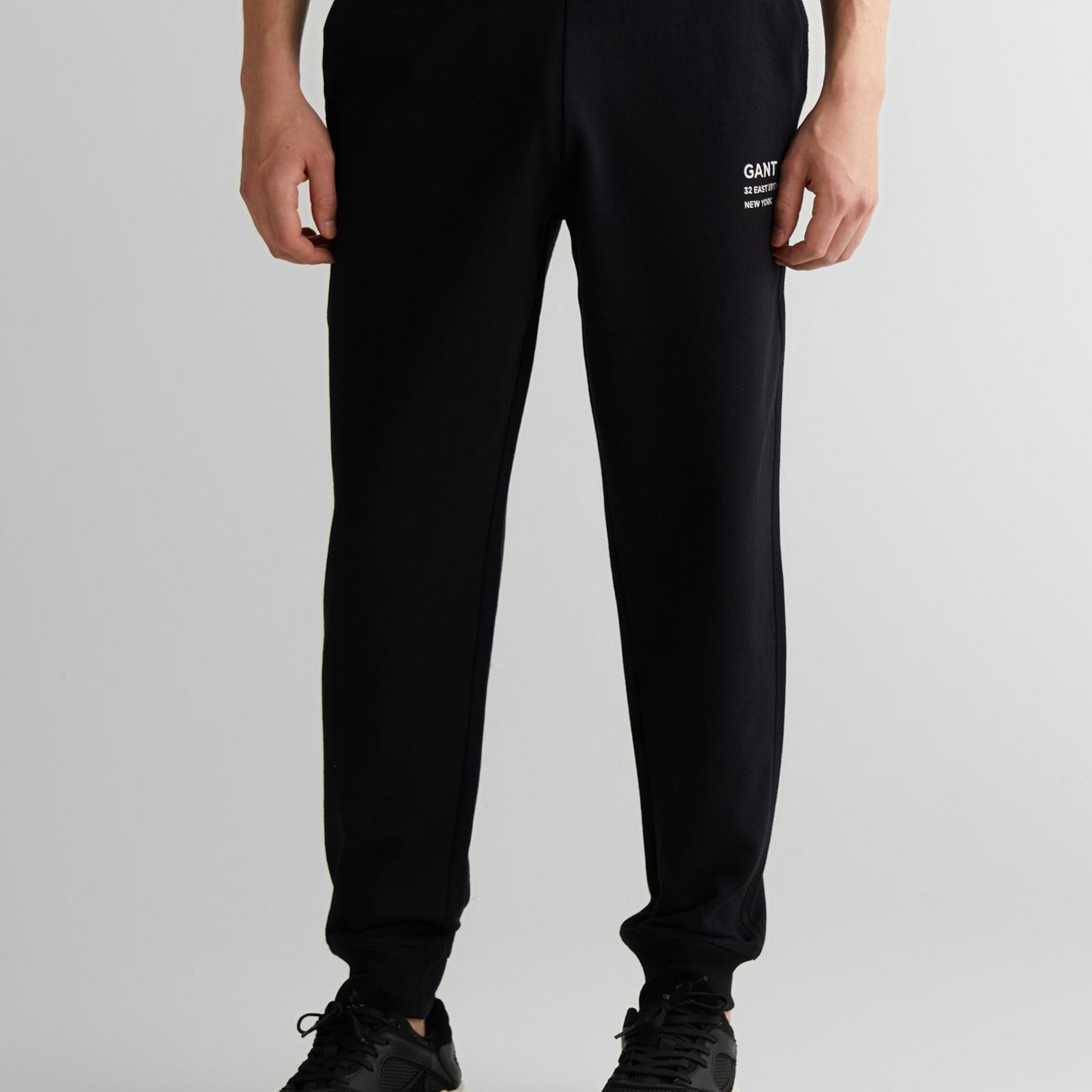 GANT Erkek Siyah Regular Fit Eşofman Altı