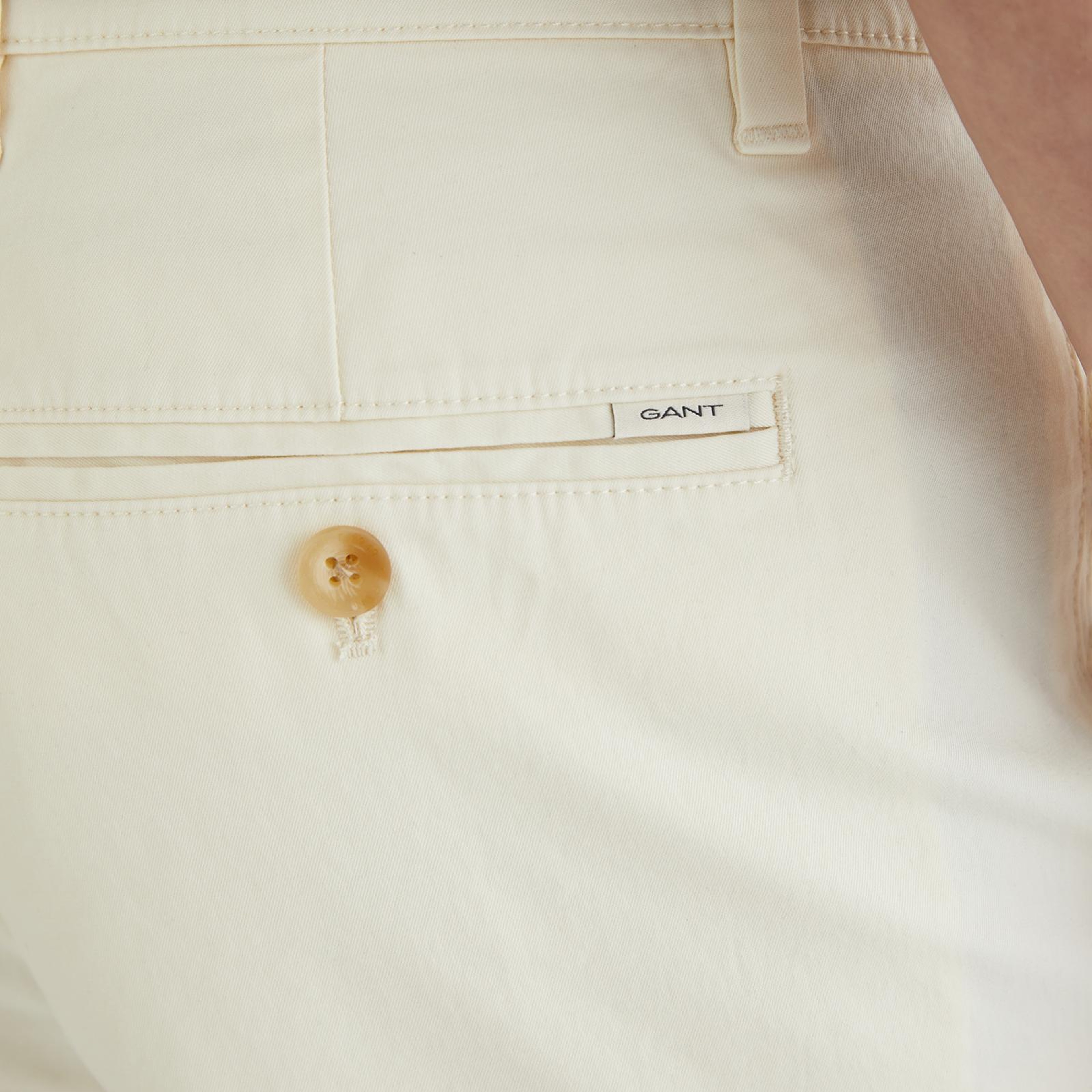 GANT Erkek Krem Slim Fit Şort