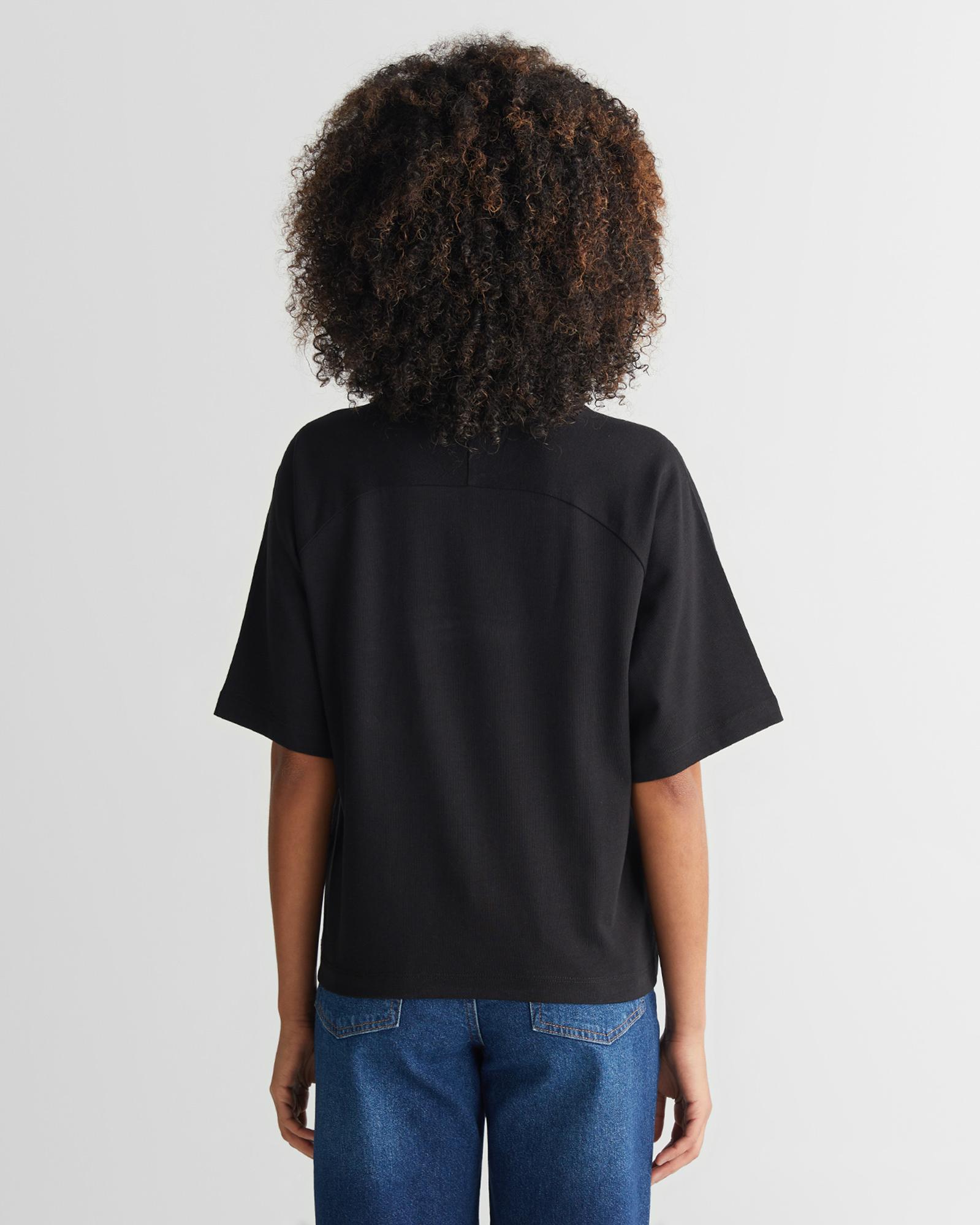 GANT Kadın Siyah Bisiklet Yaka Logolu T-Shirt