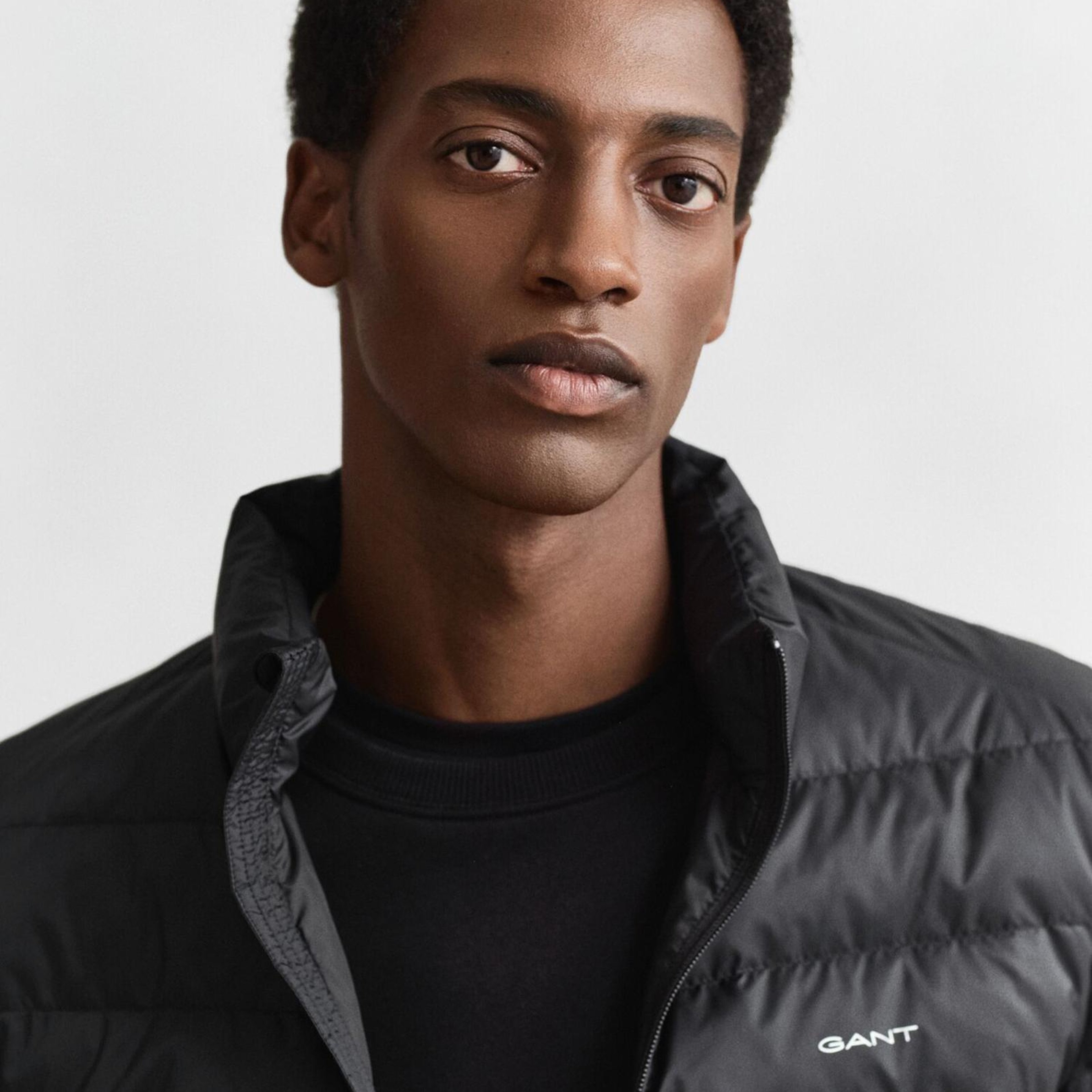 GANT Erkek Siyah Regular Fit Dik Yaka Kaz Tüyü Mont