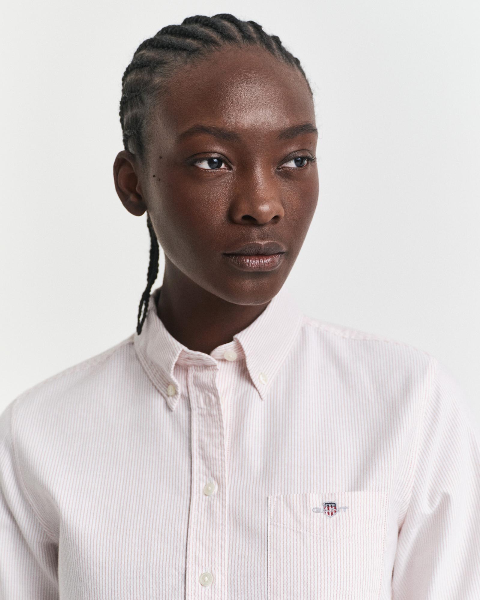 GANT Kadın Pembe Regular Fit Düğmeli Yaka Oxford Gömlek