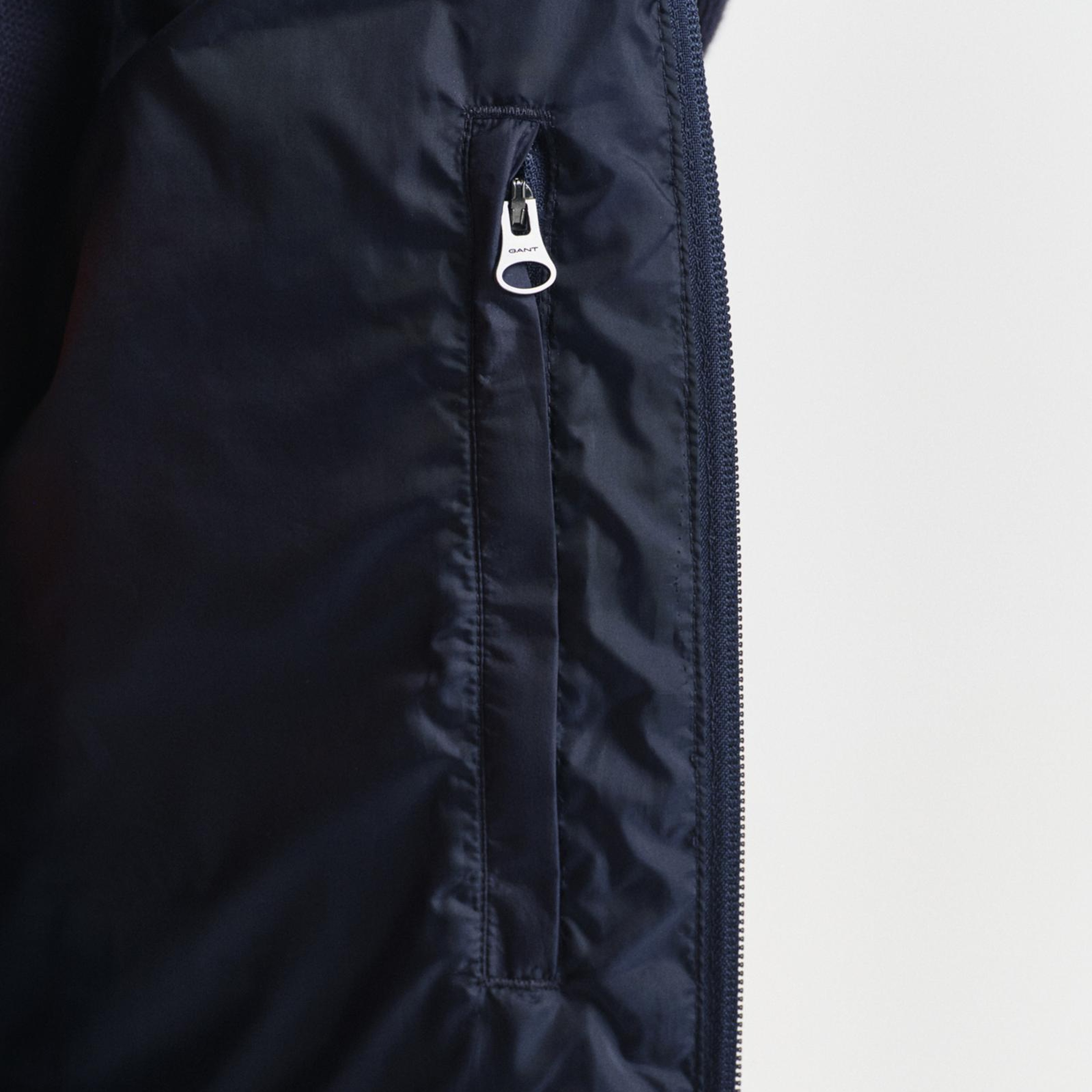 GANT Erkek Lacivert Regular Fit Dik Yaka Kaz Tüyü Yelek