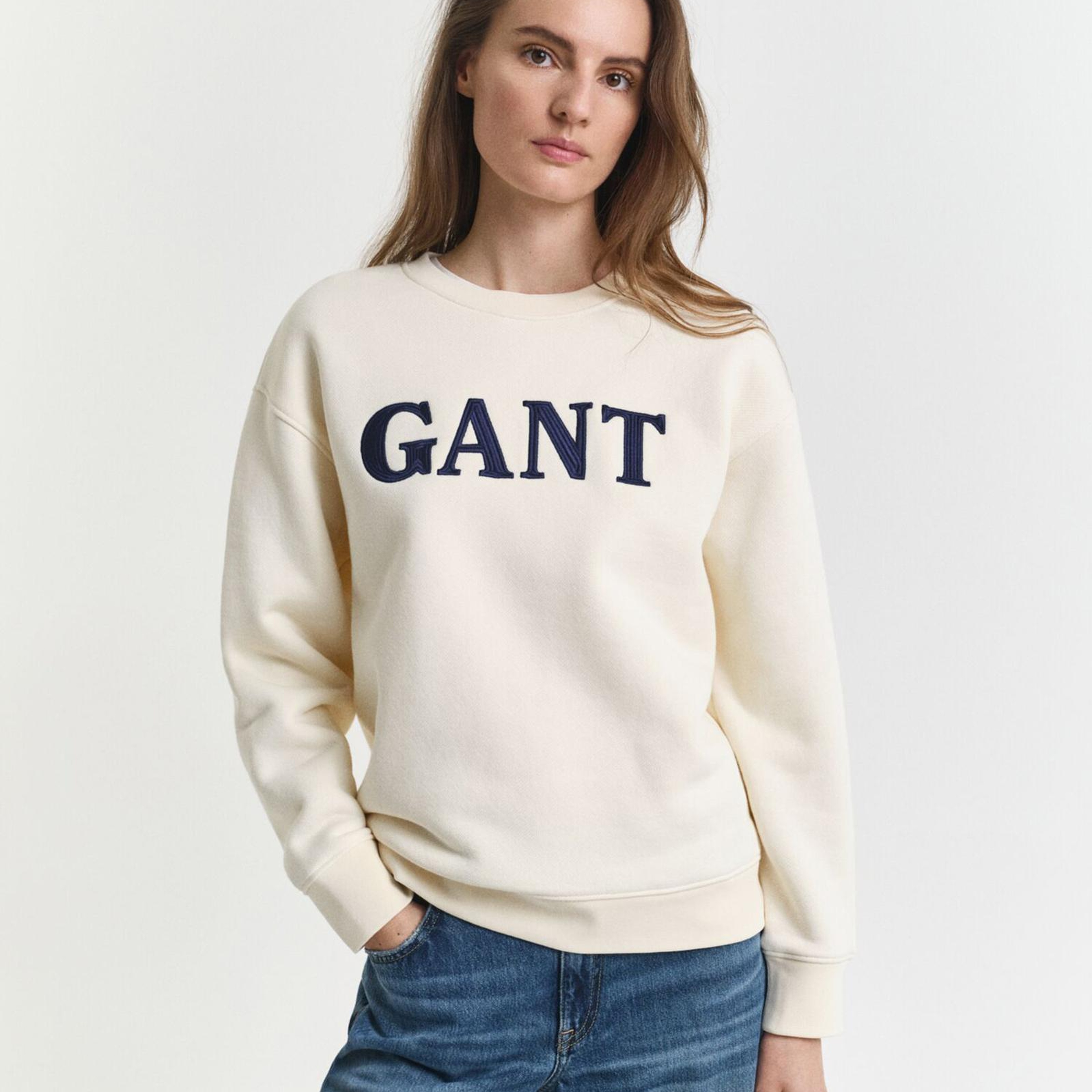 GANT Kadın Krem Relaxed Fit Bisiklet Yaka Sweatshirt