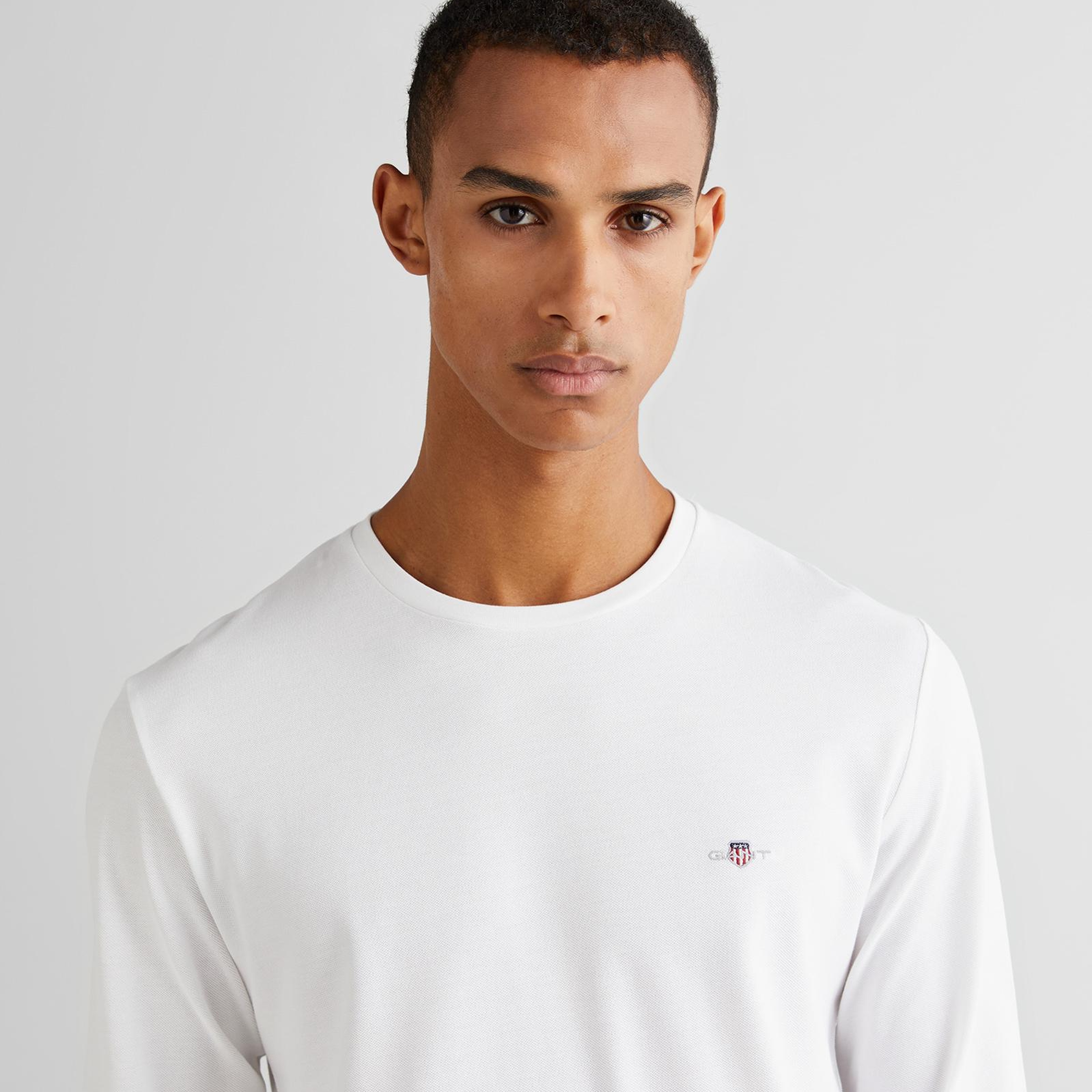 GANT Erkek Beyaz Slim Fit Bisiklet Yaka Uzun Kollu T-Shirt