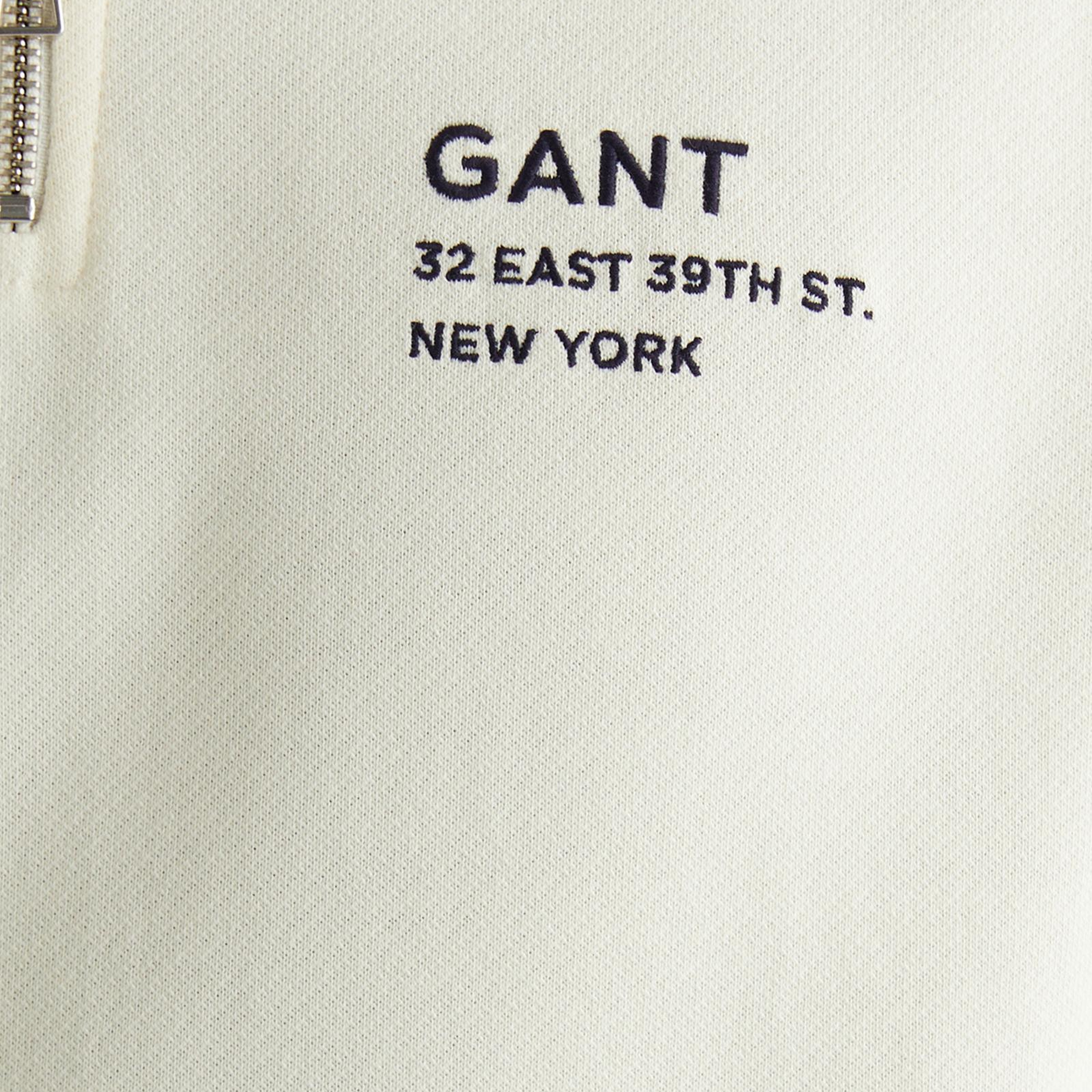 GANT Erkek Krem Regular Fit Yarım Fermuarlı Logolu Sweatshirt