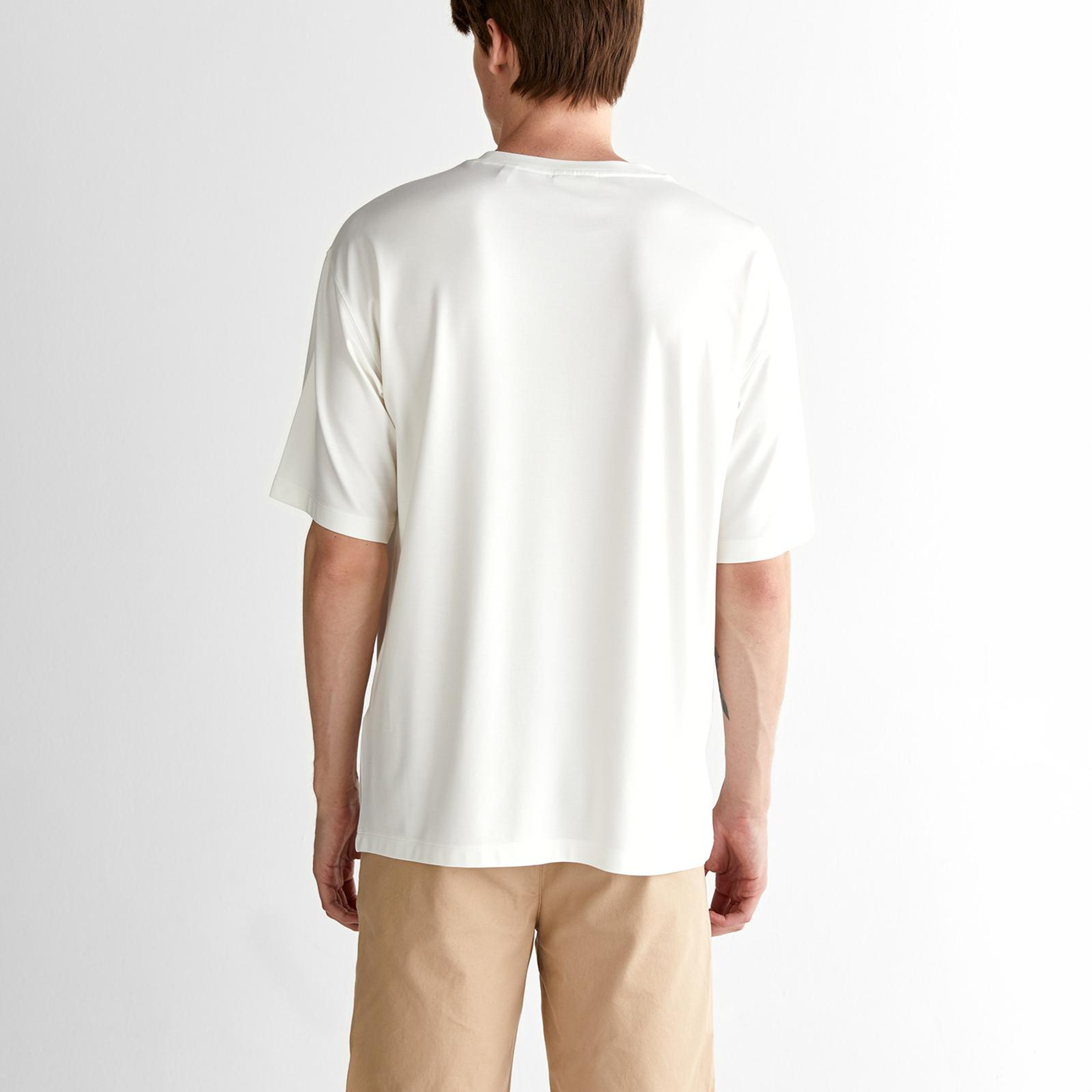 GANT Erkek Krem Relaxed Fit Bisiklet Yaka Logolu T-Shirt