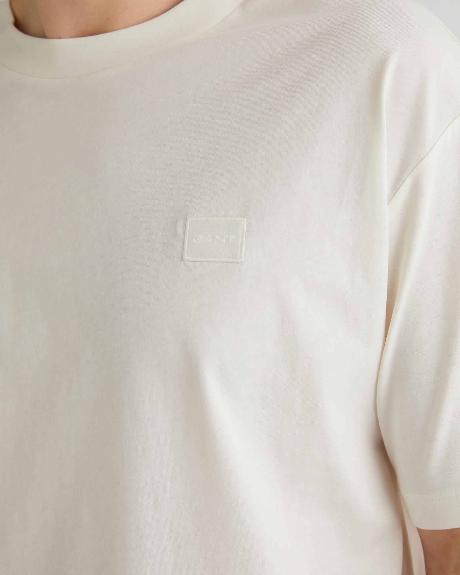 GANT Erkek Krem Relaxed Fit Bisiklet Yaka Logolu T-shirt