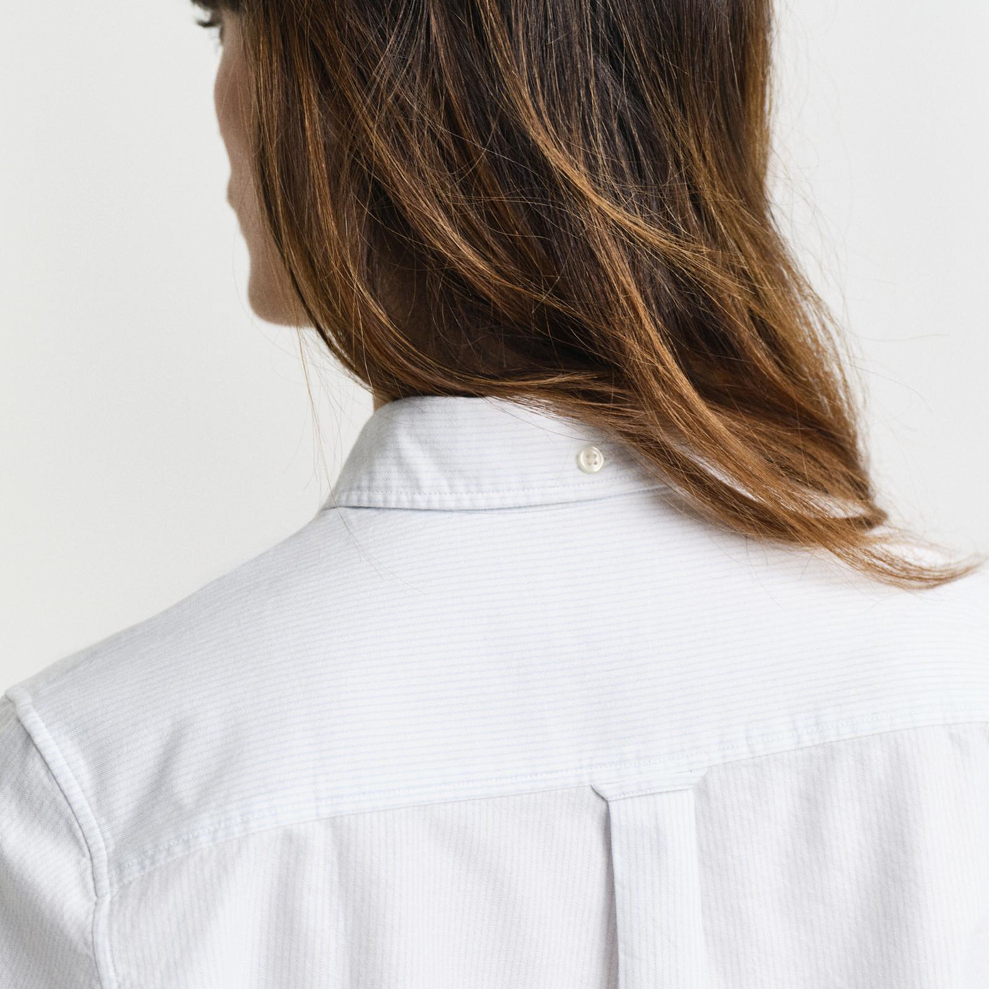 GANT Kadın Mavi Regular Fit Düğmeli Yaka Çizgili Gömlek