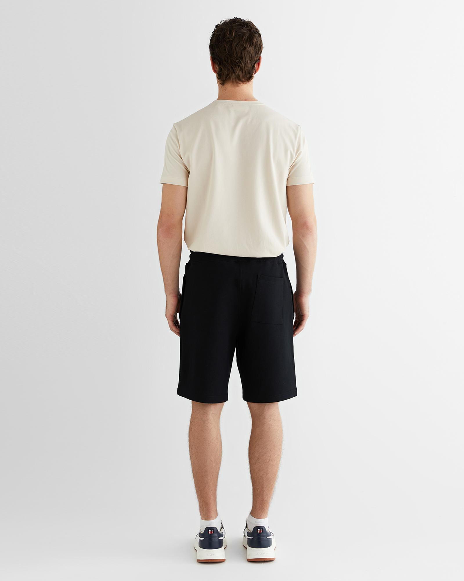 GANT Erkek Siyah Regular Fit Logolu Şort