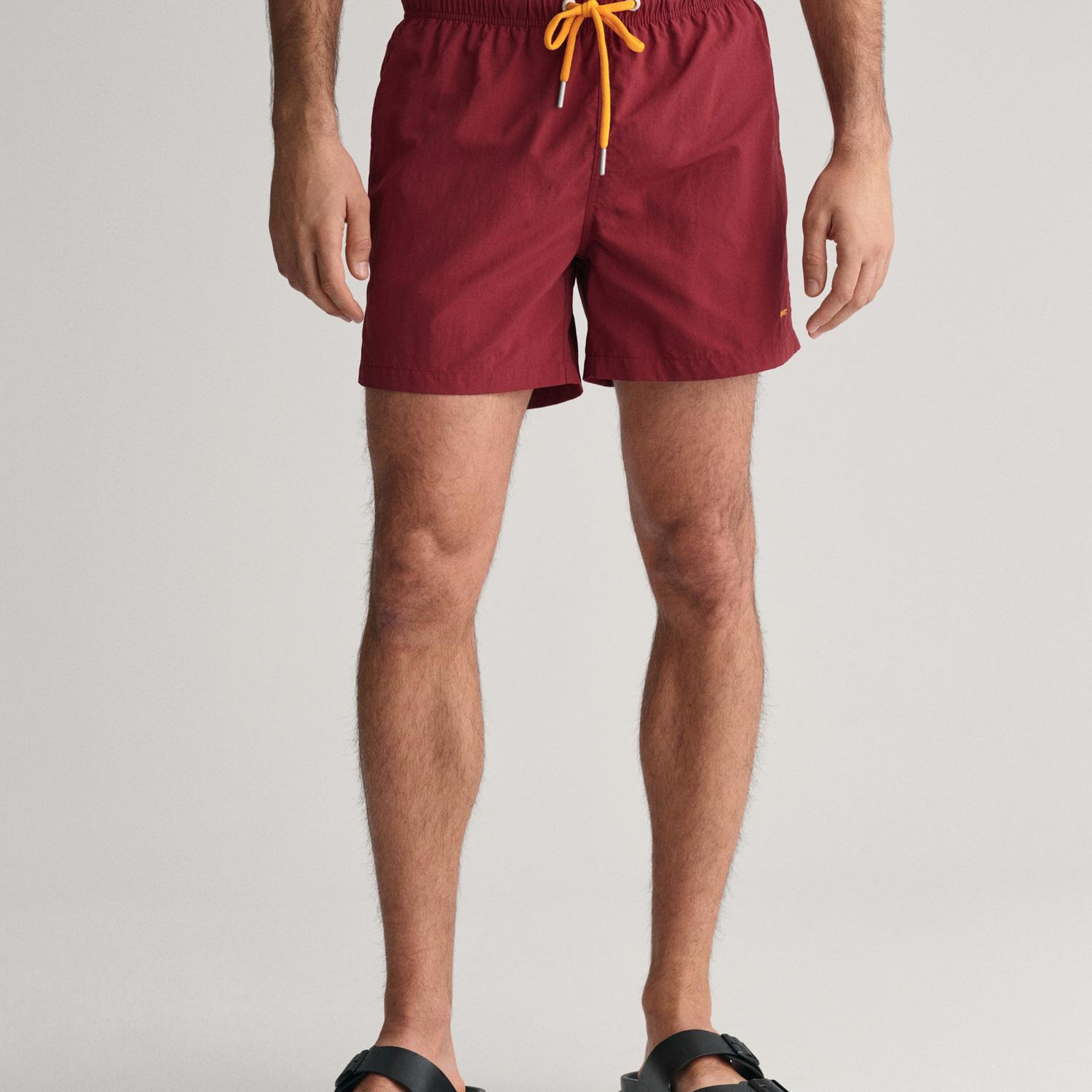 GANT Erkek Bordo Regular Fit Mayo Şort