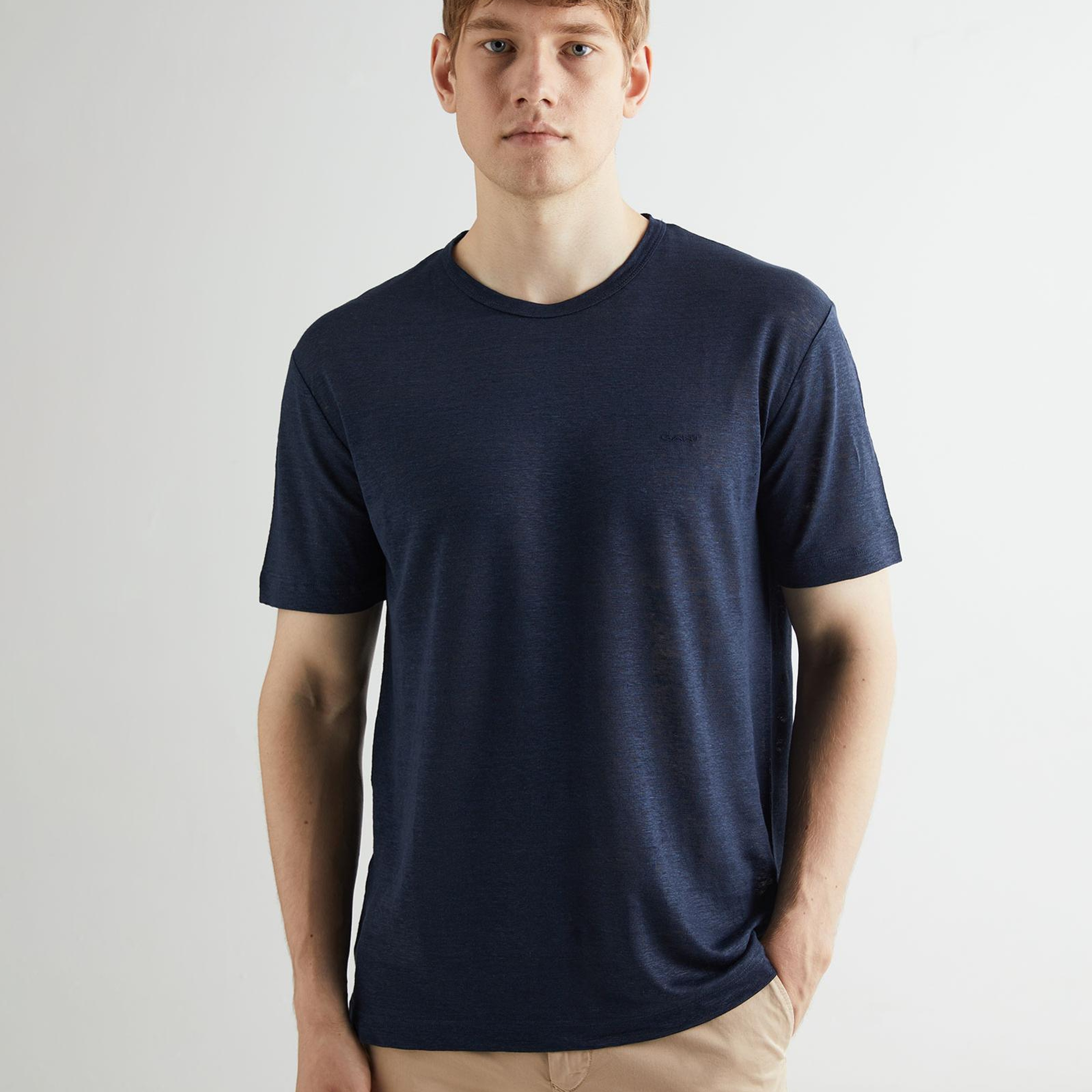 GANT Erkek Lacivert Regular Fit Bisiklet Yaka Keten T-shirt