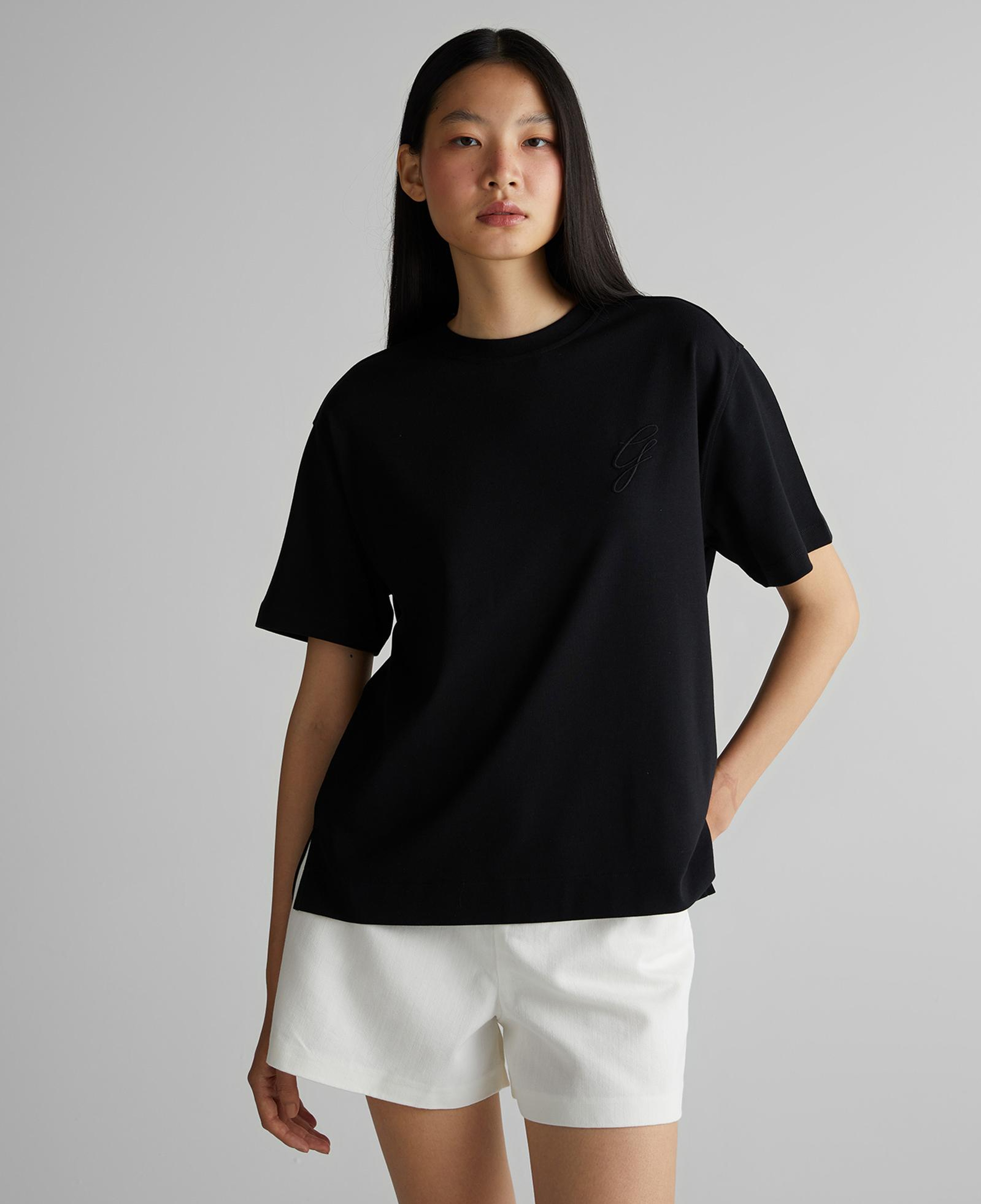 GANT Kadın Siyah Bisiklet Yaka Logolu T-Shirt