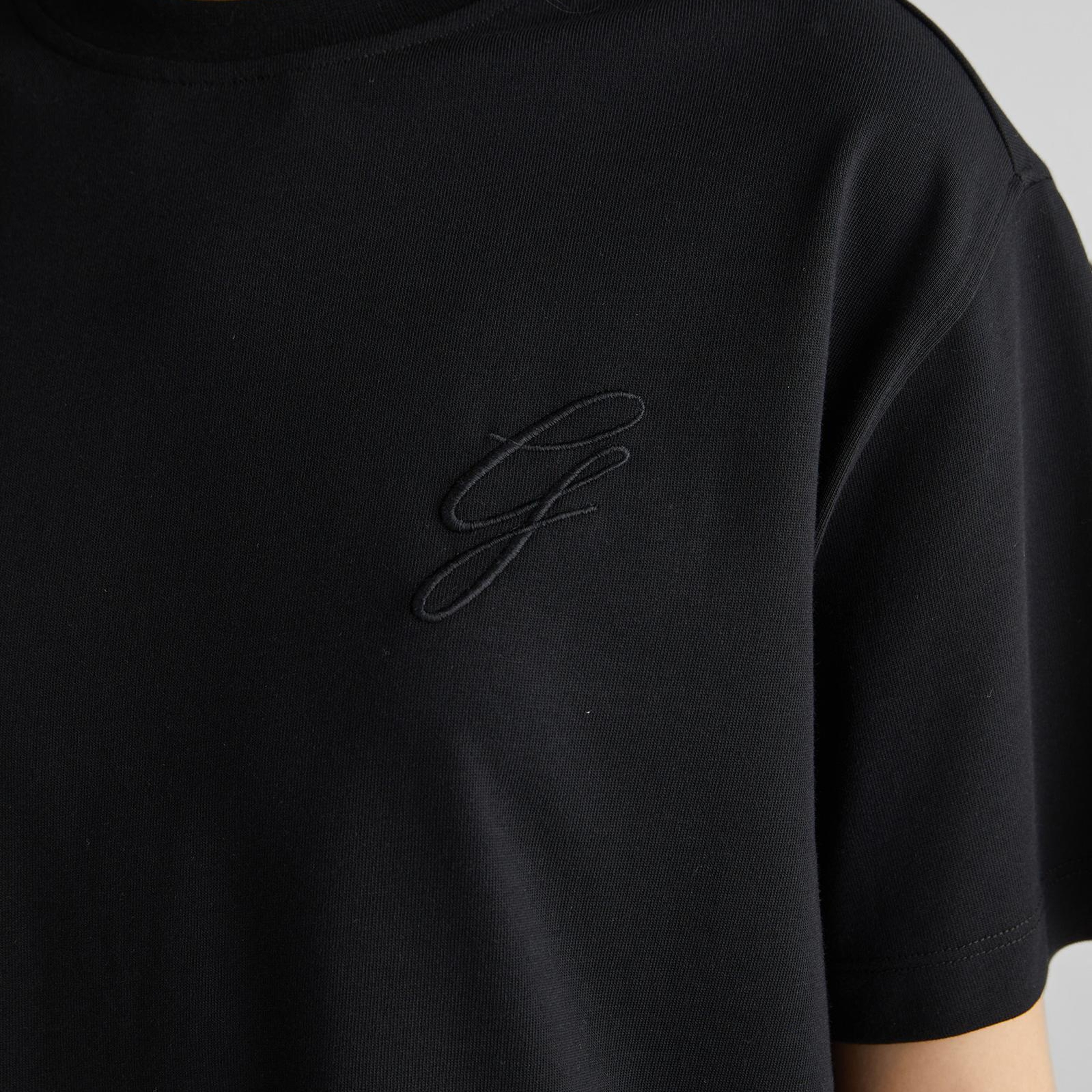 GANT Kadın Siyah Bisiklet Yaka Logolu T-Shirt