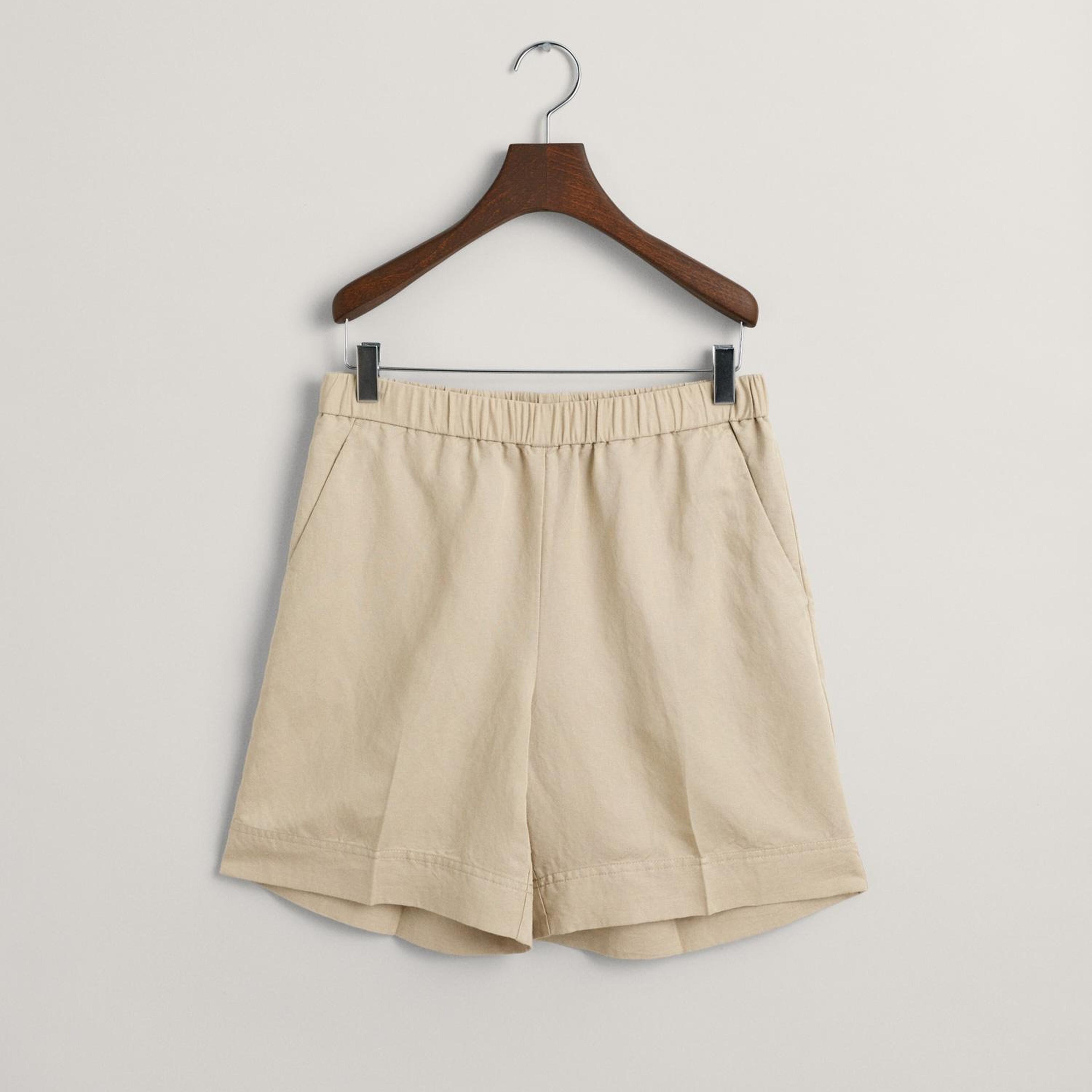 GANT Kadın Bej Relaxed Fit Keten Şort