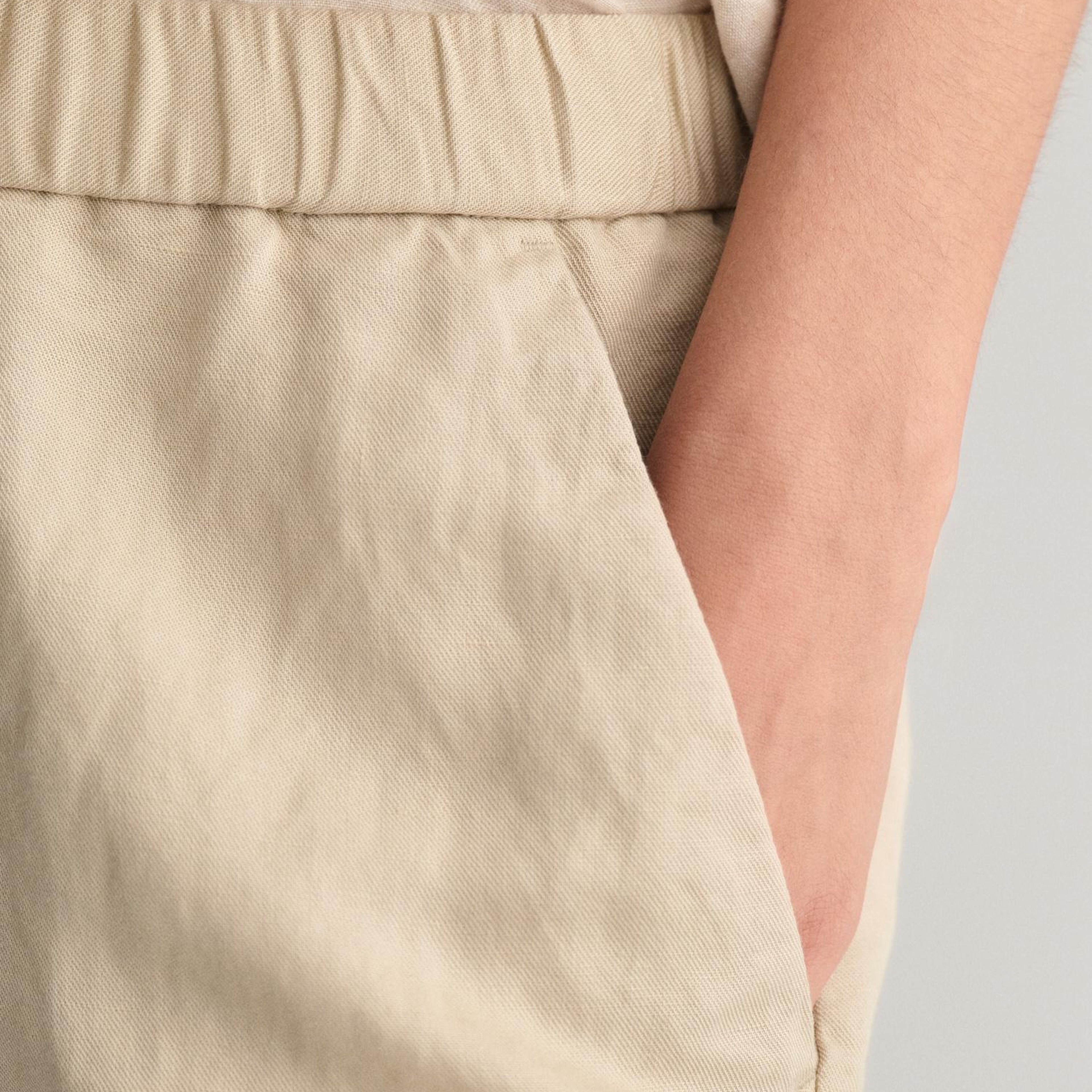 GANT Kadın Bej Relaxed Fit Keten Şort