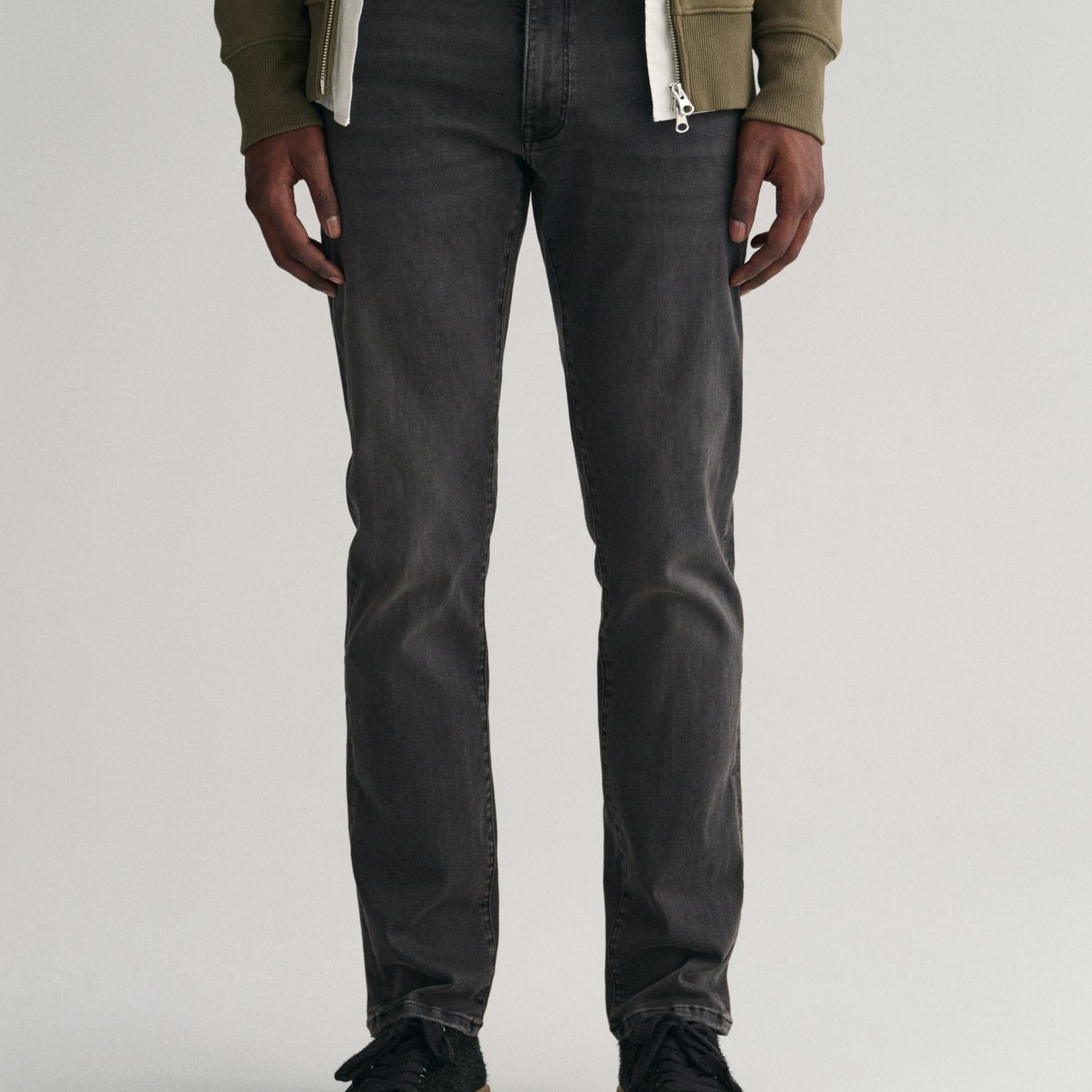 GANT Erkek Siyah Extra Slim Fit Active Recover Jean