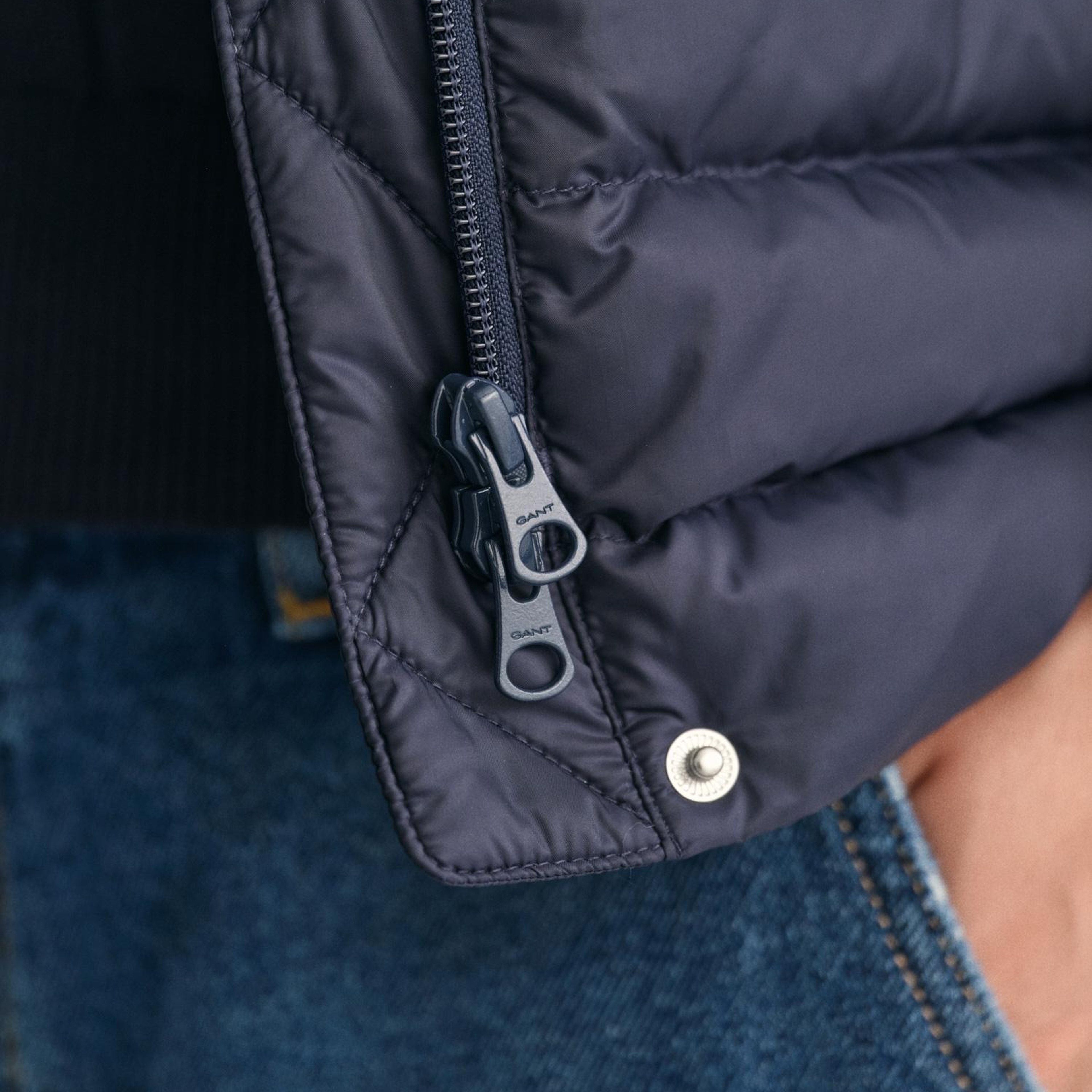 GANT Kadın Lacivert Dik Yaka Kaz Tüyü Mont