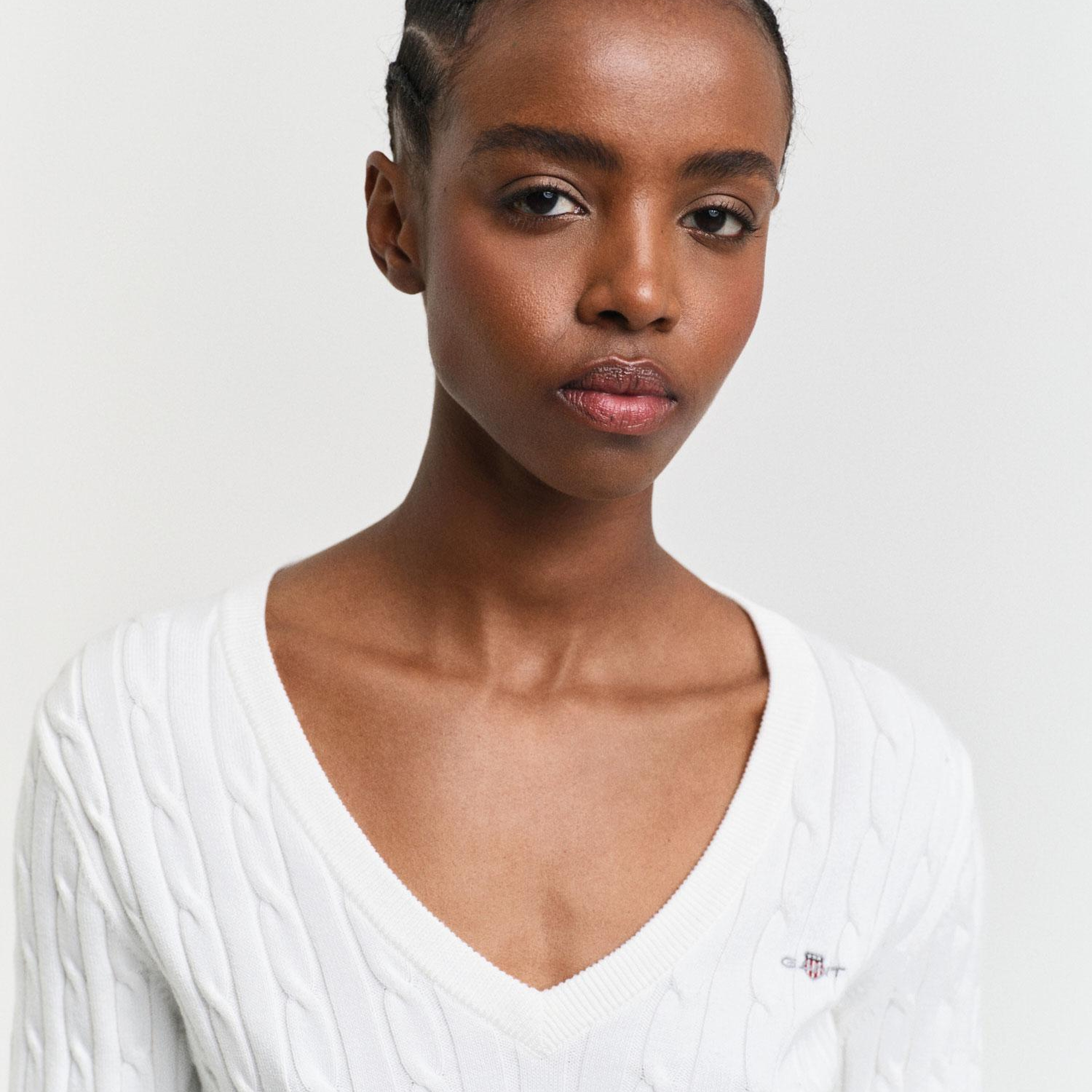 GANT Kadın Krem V Yaka Örgü Kazak