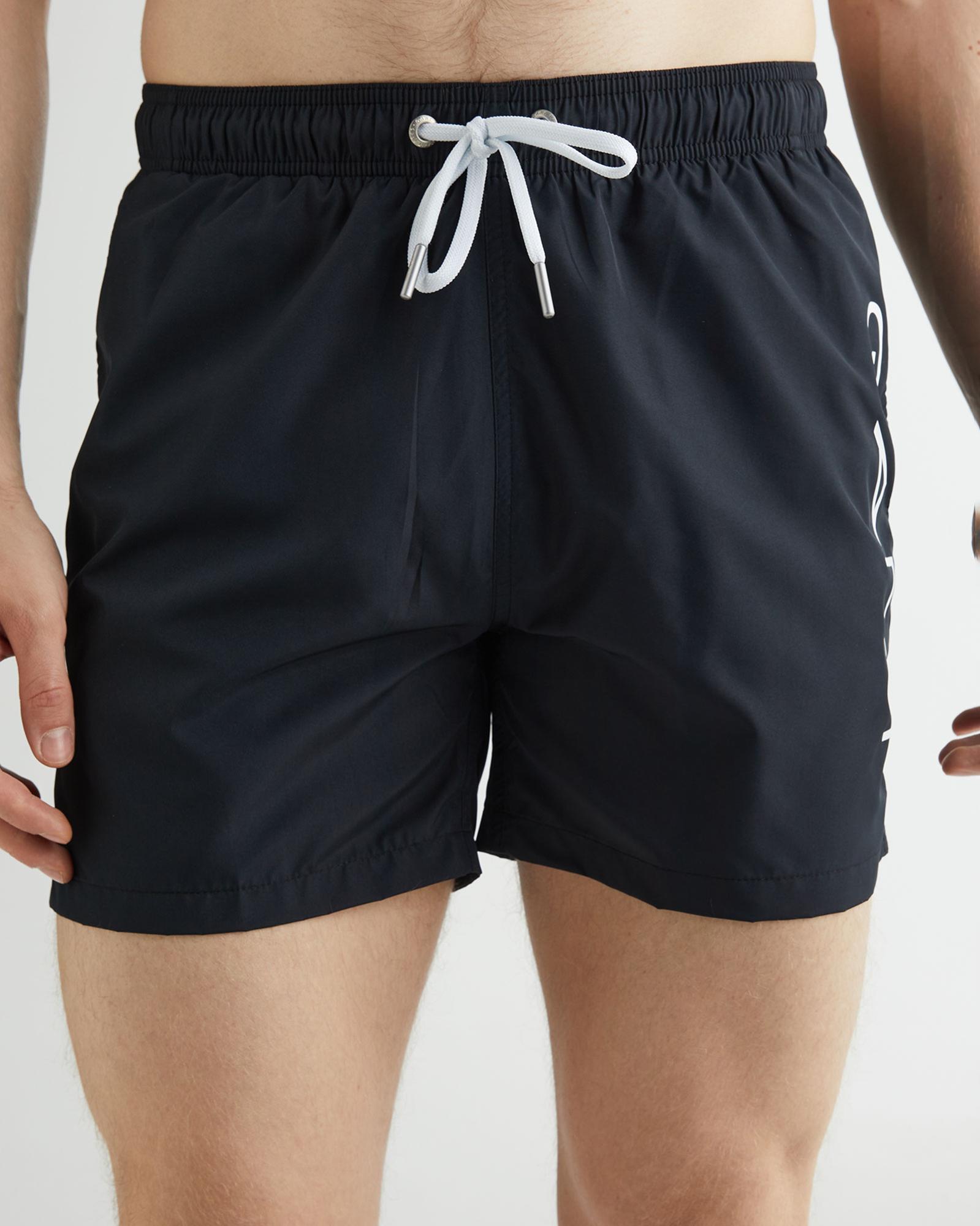 GANT Erkek Siyah Regular Fit Logolu Mayo Şort