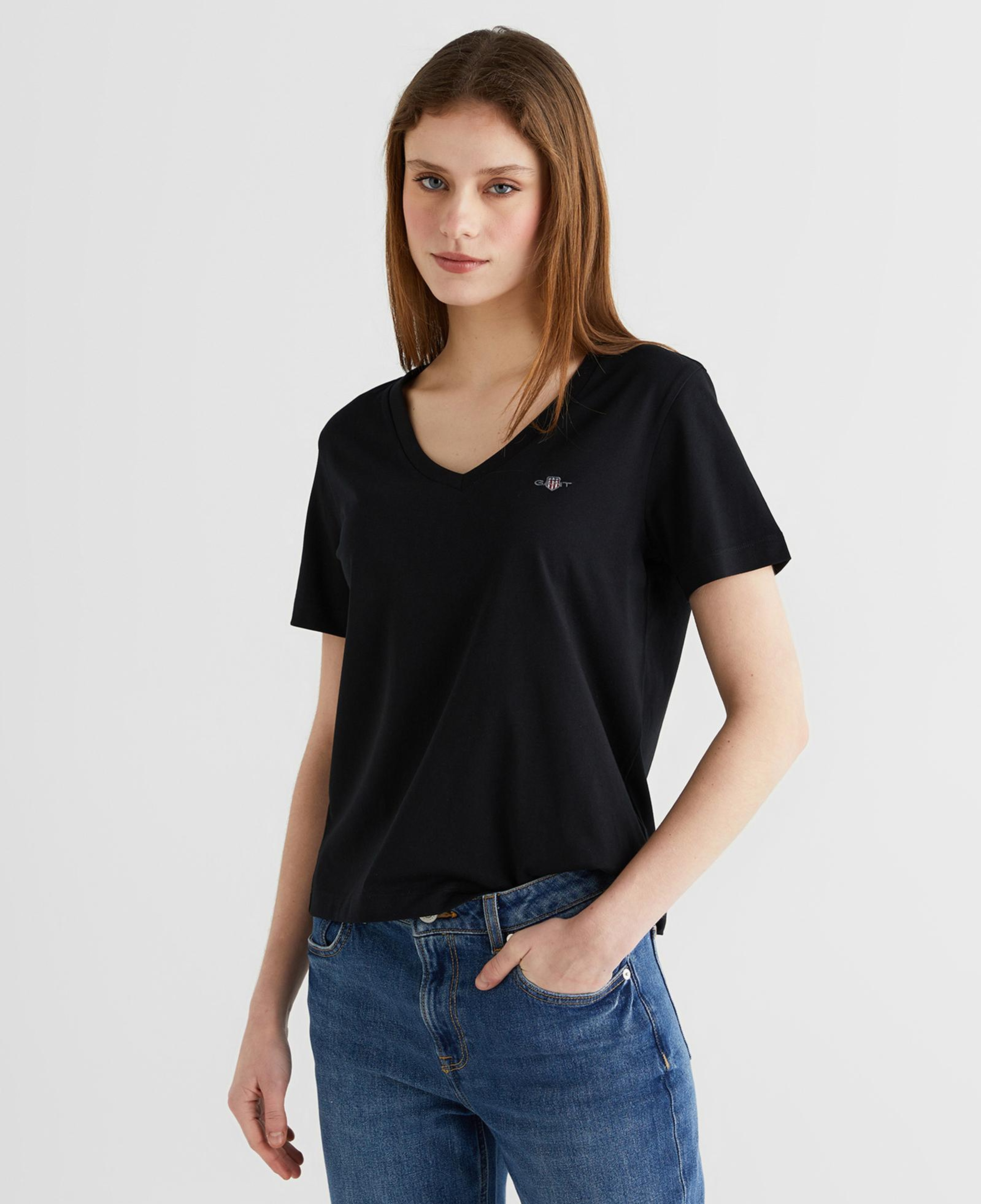 GANT Kadın Siyah V Yaka Regular Fit Logolu T-Shirt