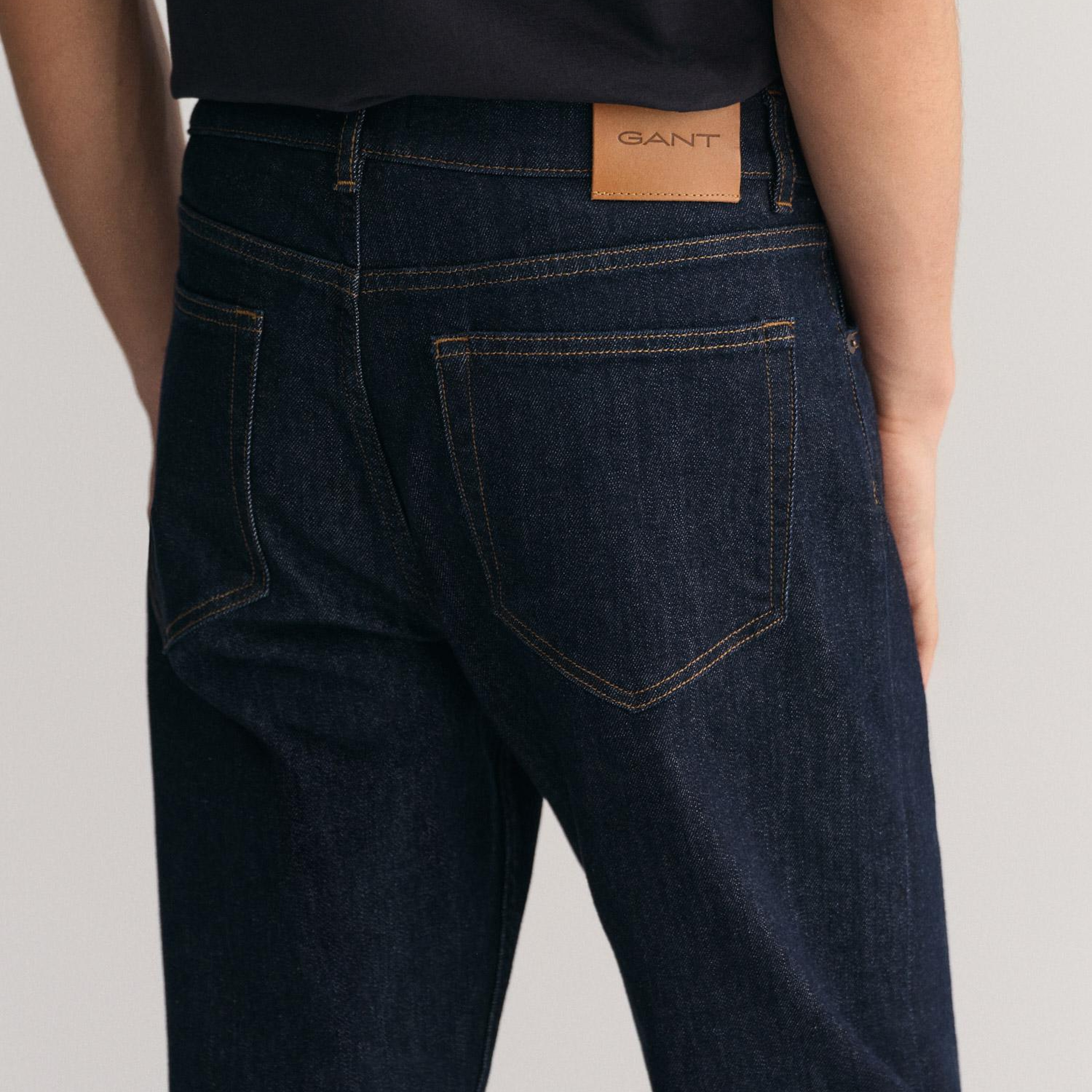 GANT Erkek Lacivert Regular Fit Jean