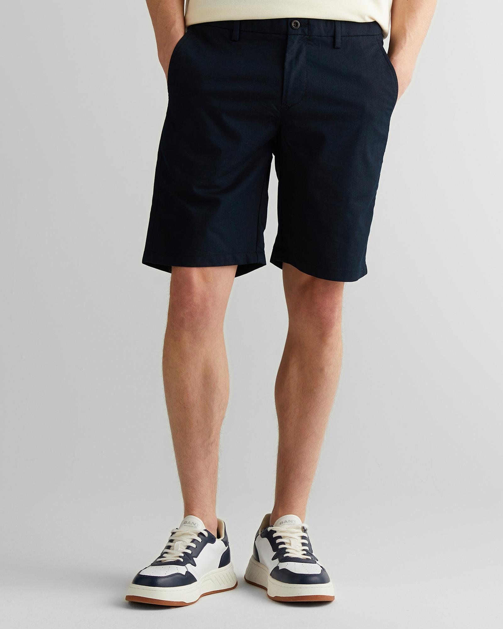 GANT Erkek Siyah Slim Fit Şort