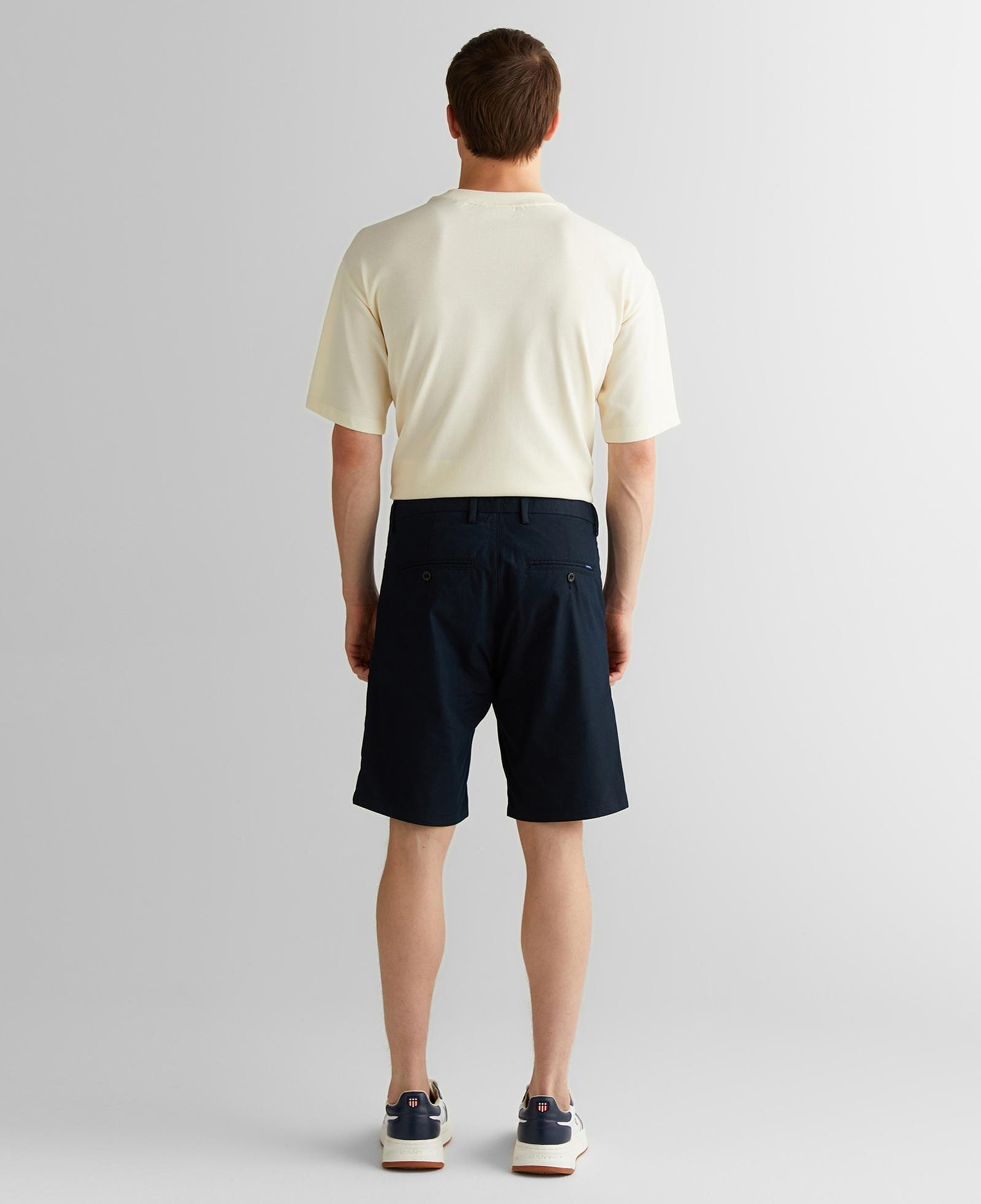 GANT Erkek Siyah Slim Fit Şort