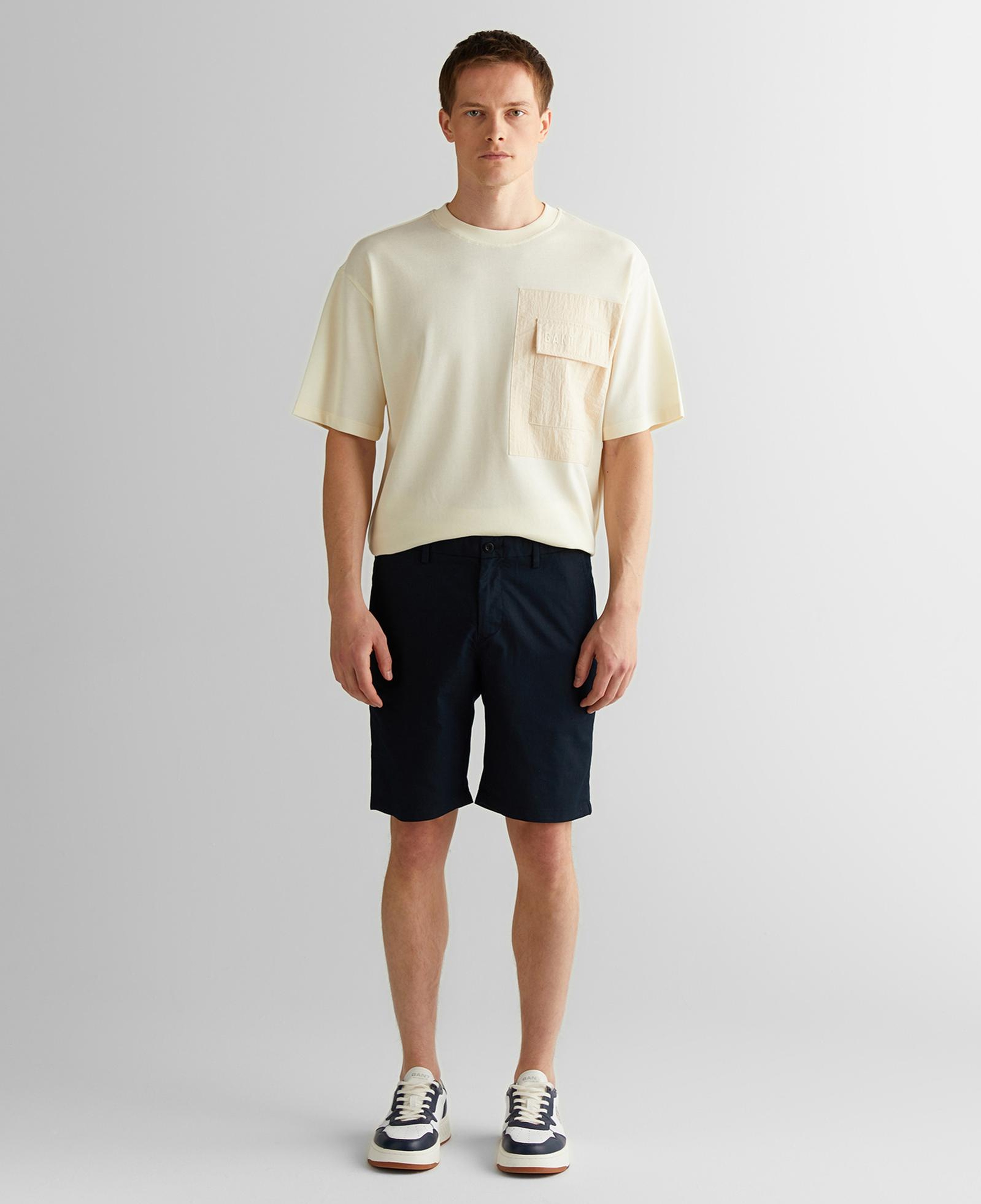 GANT Erkek Siyah Slim Fit Şort