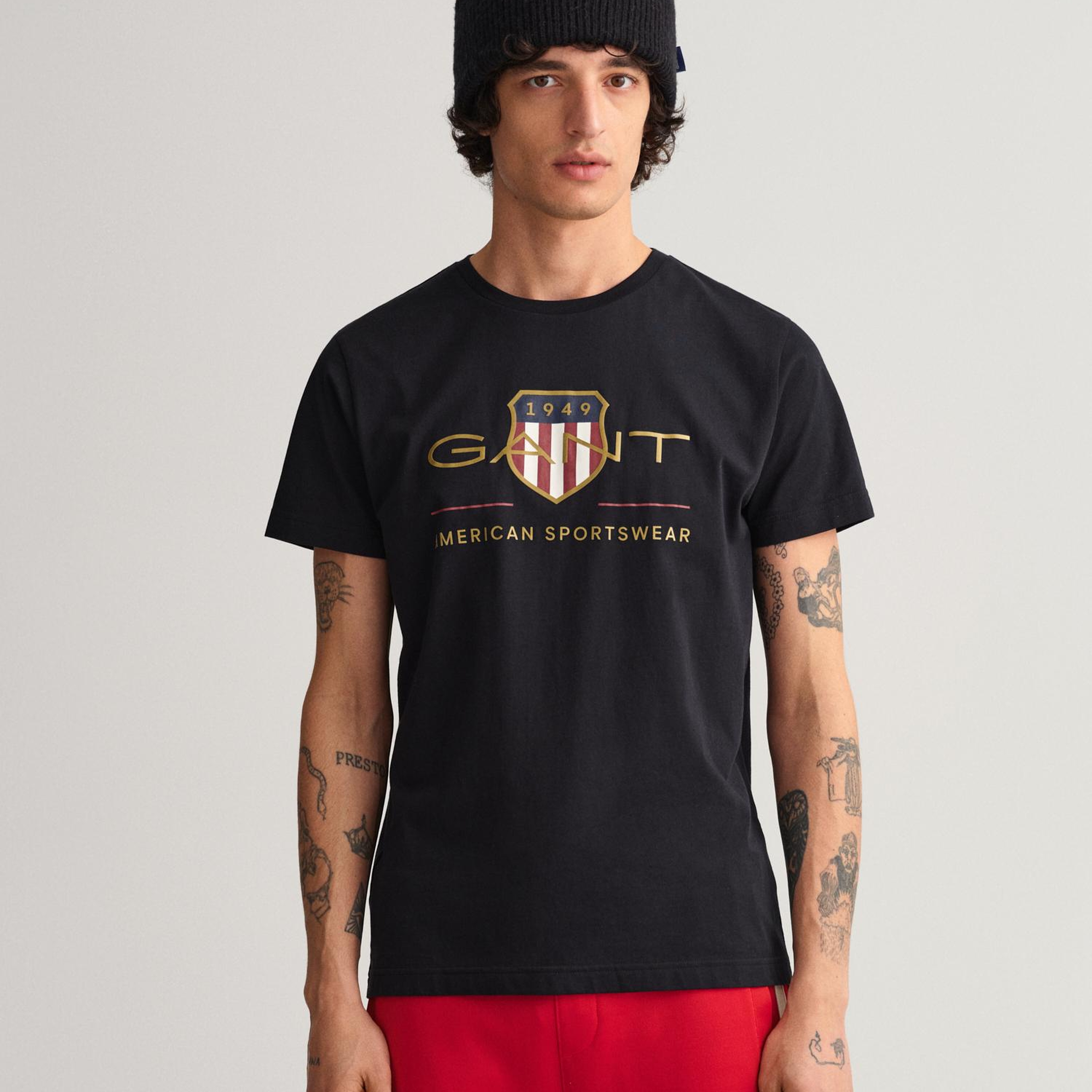 GANT Erkek Siyah Regular Fit Bisiklet Yaka Logolu T-shirt