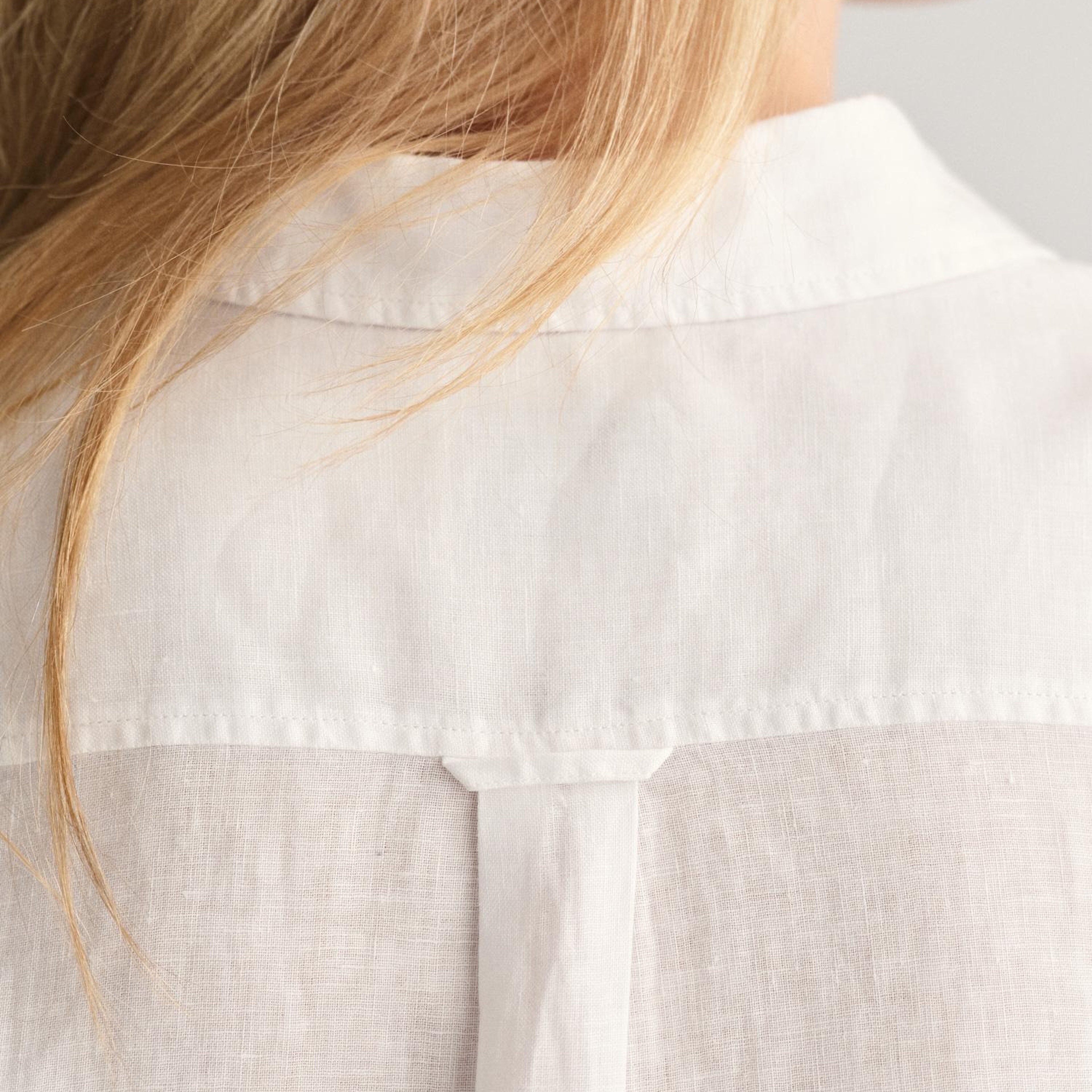 GANT Kadın Beyaz Regular Fit Klasik Yaka Keten Gömlek