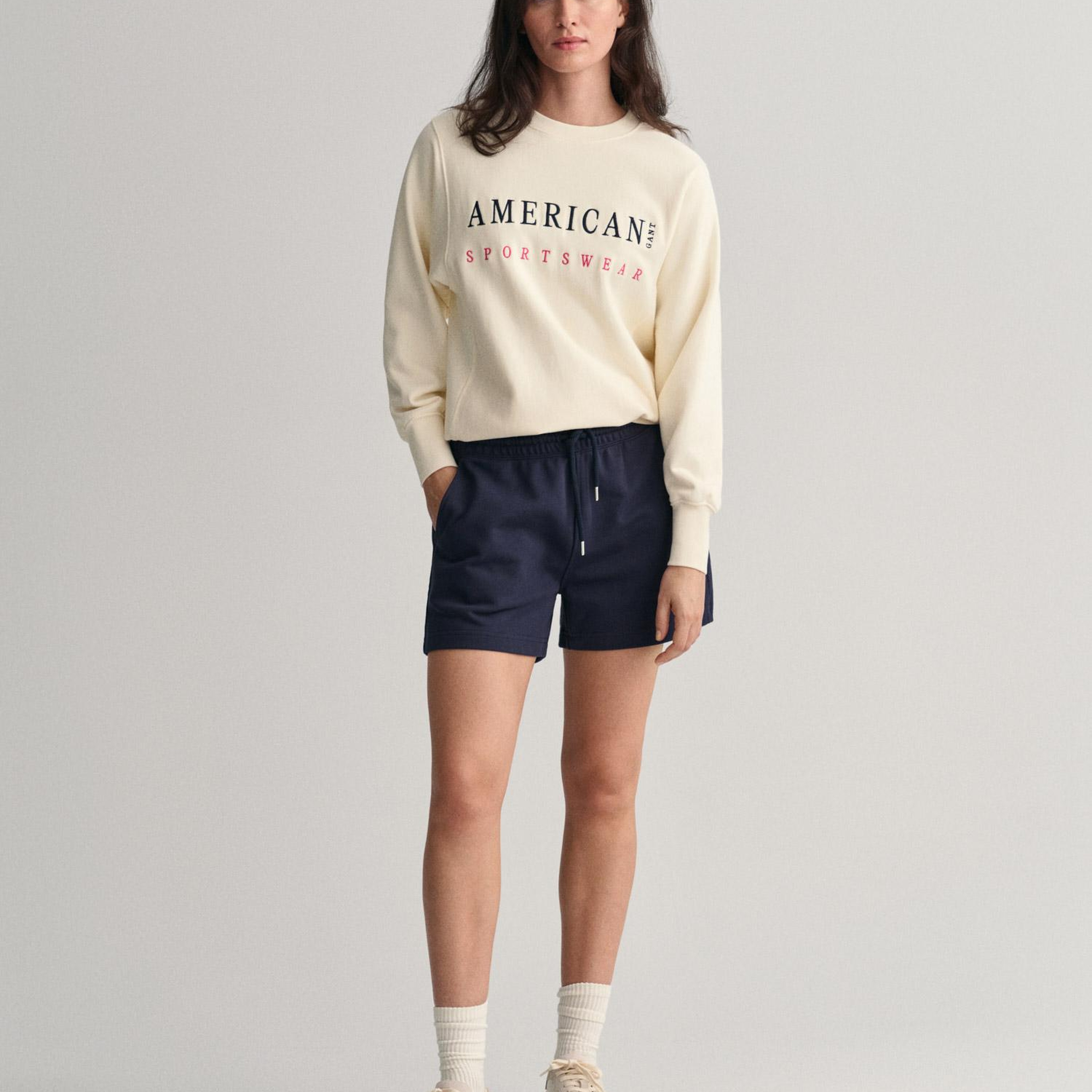 GANT Kadın Lacivert Relaxed Fit Şort