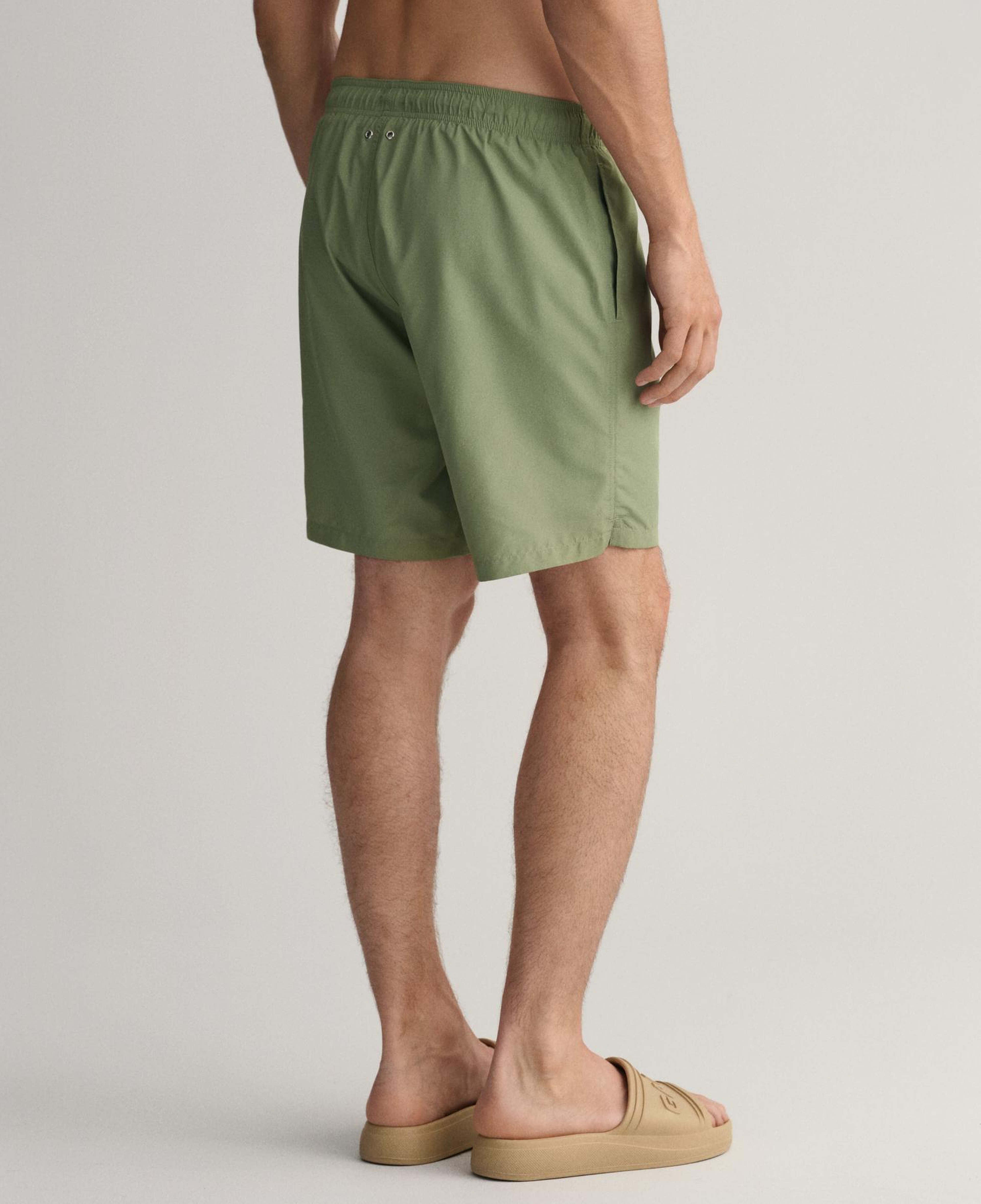 GANT Erkek Yeşil Logolu Mayo Şort