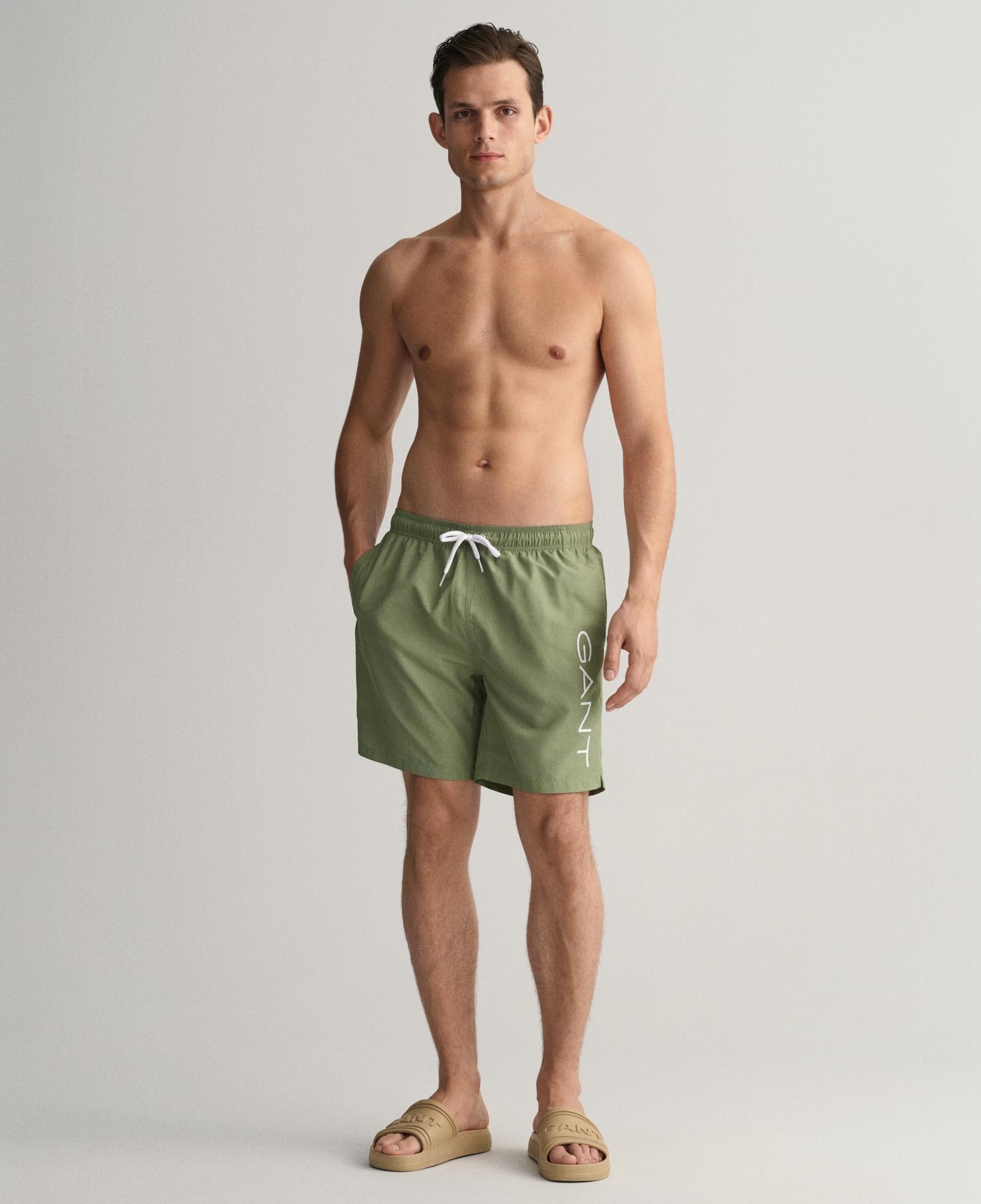 GANT Erkek Yeşil Logolu Mayo Şort