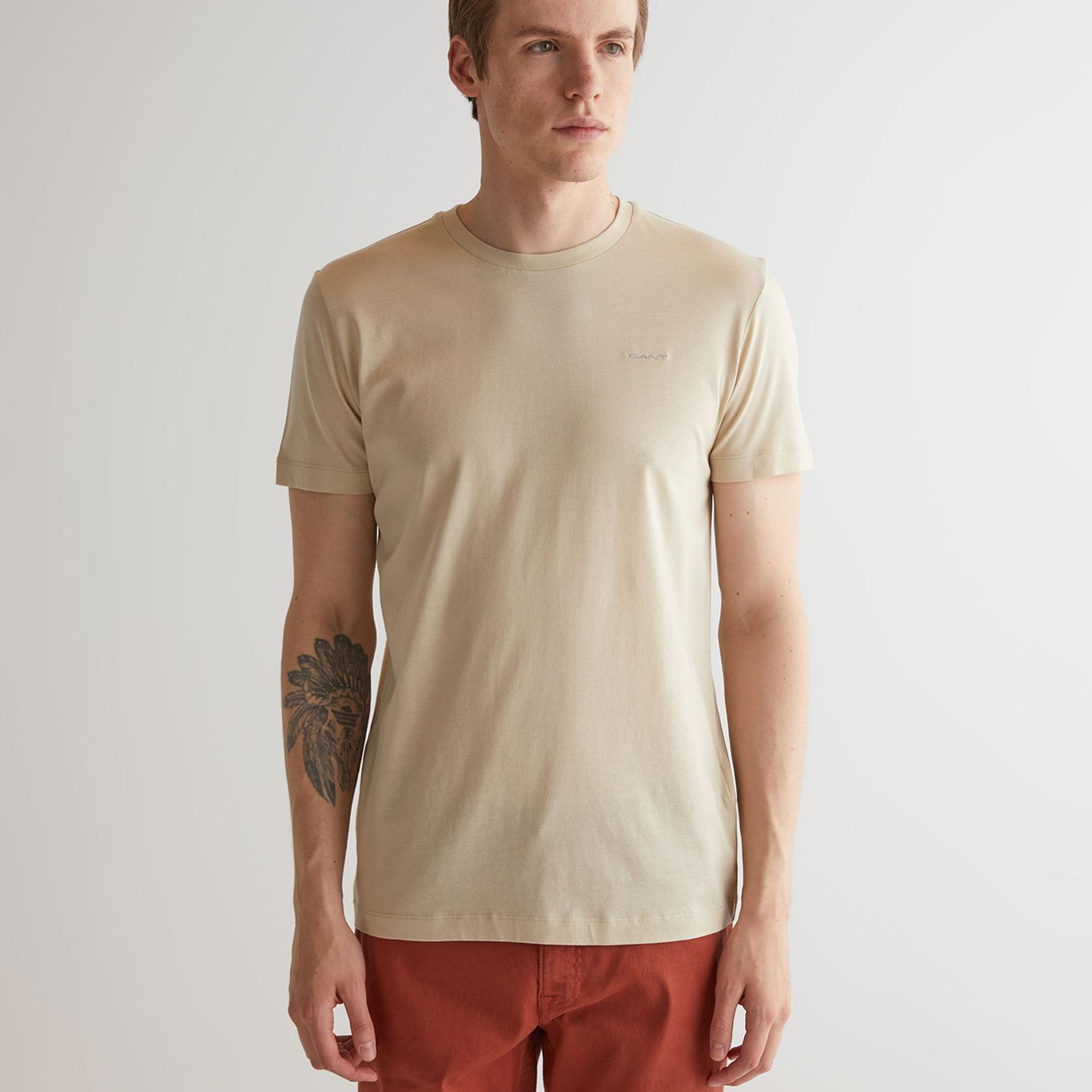 GANT Erkek Bej Slim Fit Bisiklet Yaka Logolu T-shirt