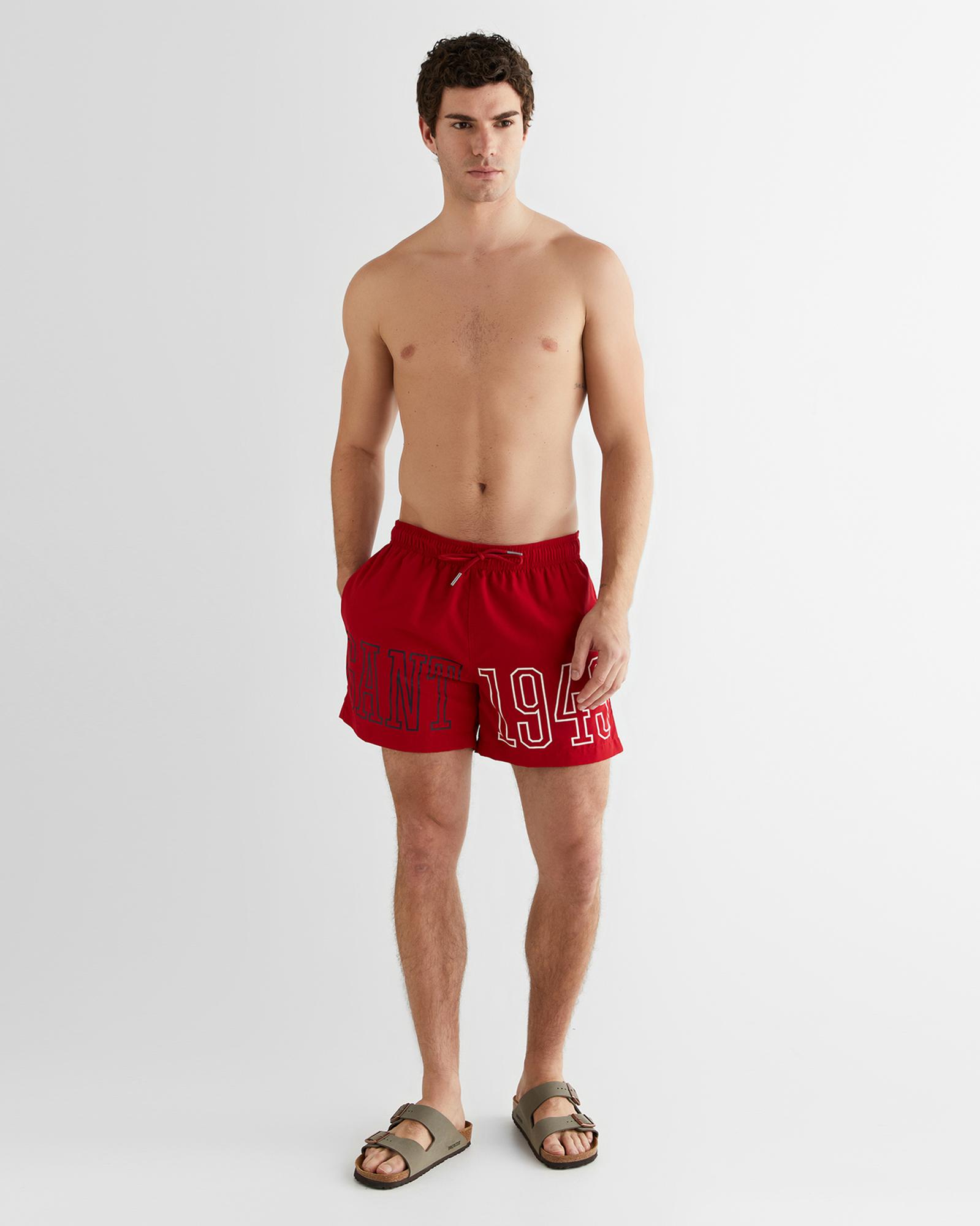 GANT Erkek Kırmızı Regular Fit Logolu Mayo Şort