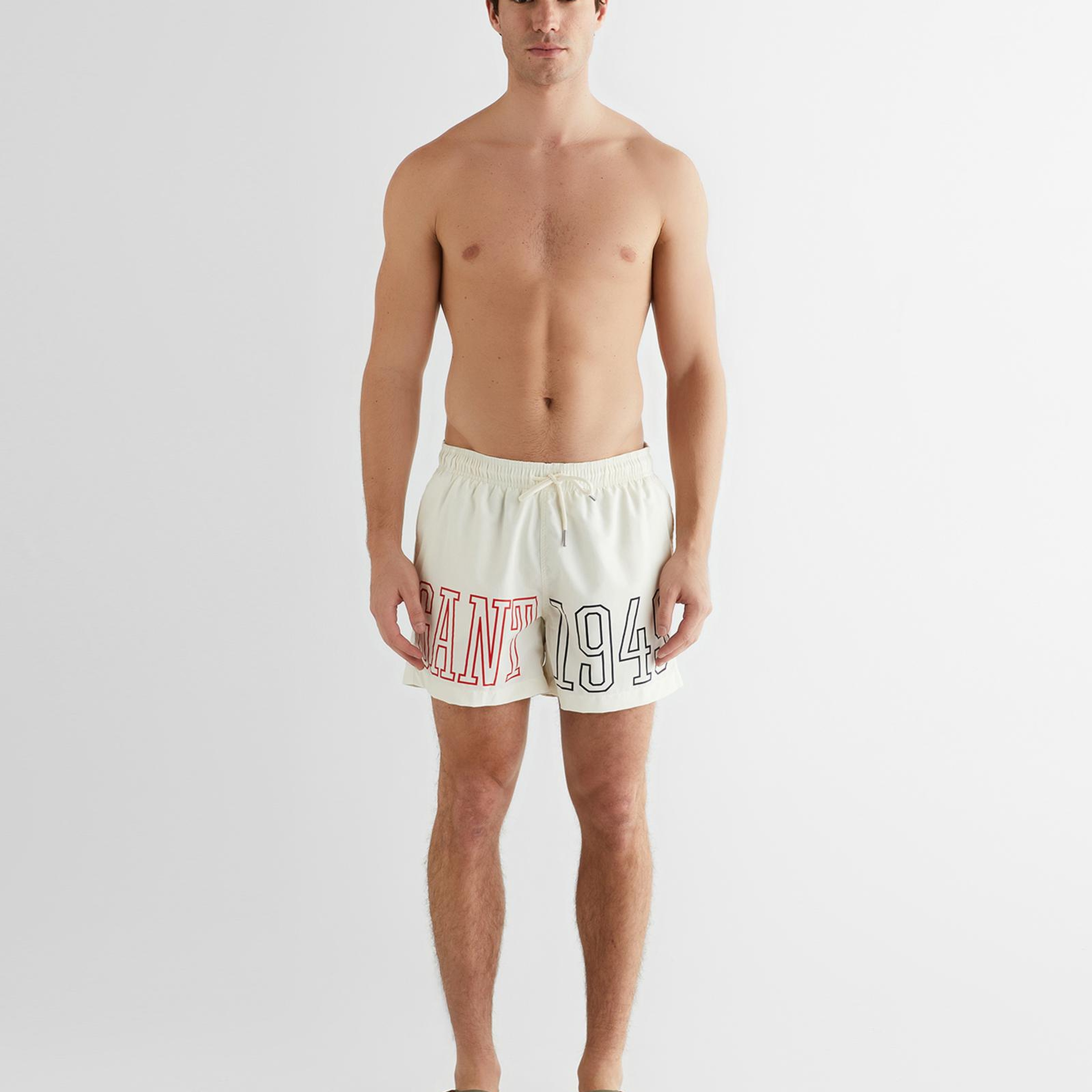 GANT Erkek Krem Regular Fit Logolu Mayo Şort