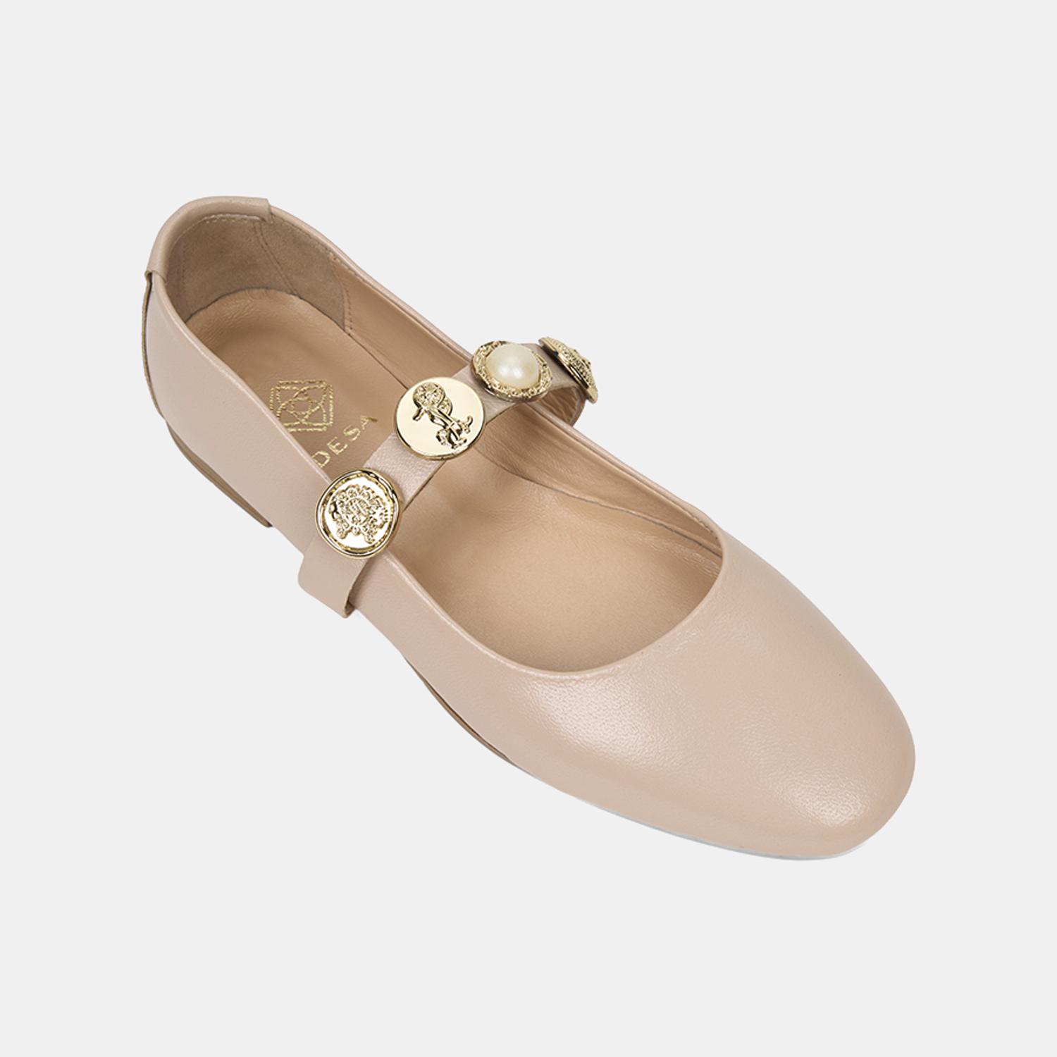 Kadın Ten Gold Aksesuarlı Mary Jane Deri Babet