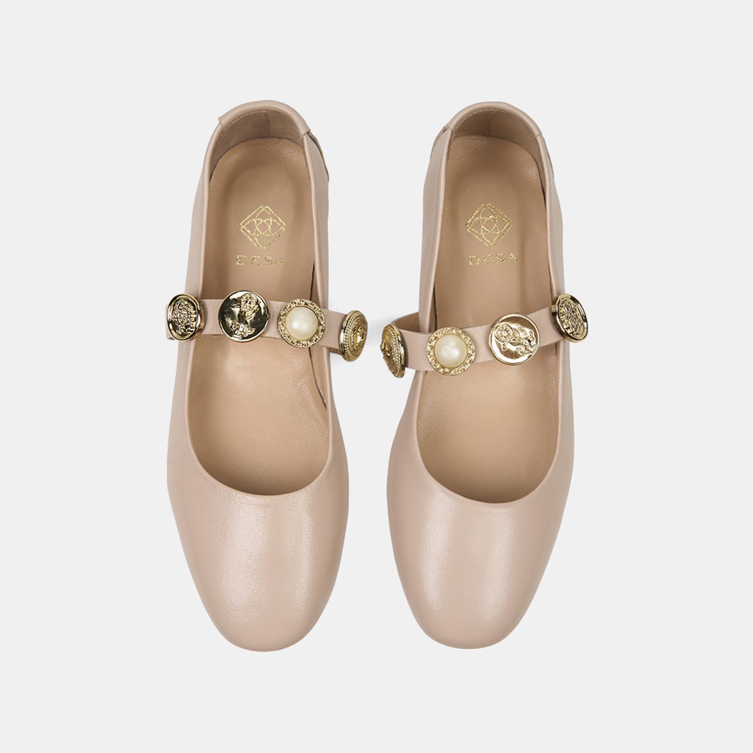 Kadın Ten Gold Aksesuarlı Mary Jane Deri Babet