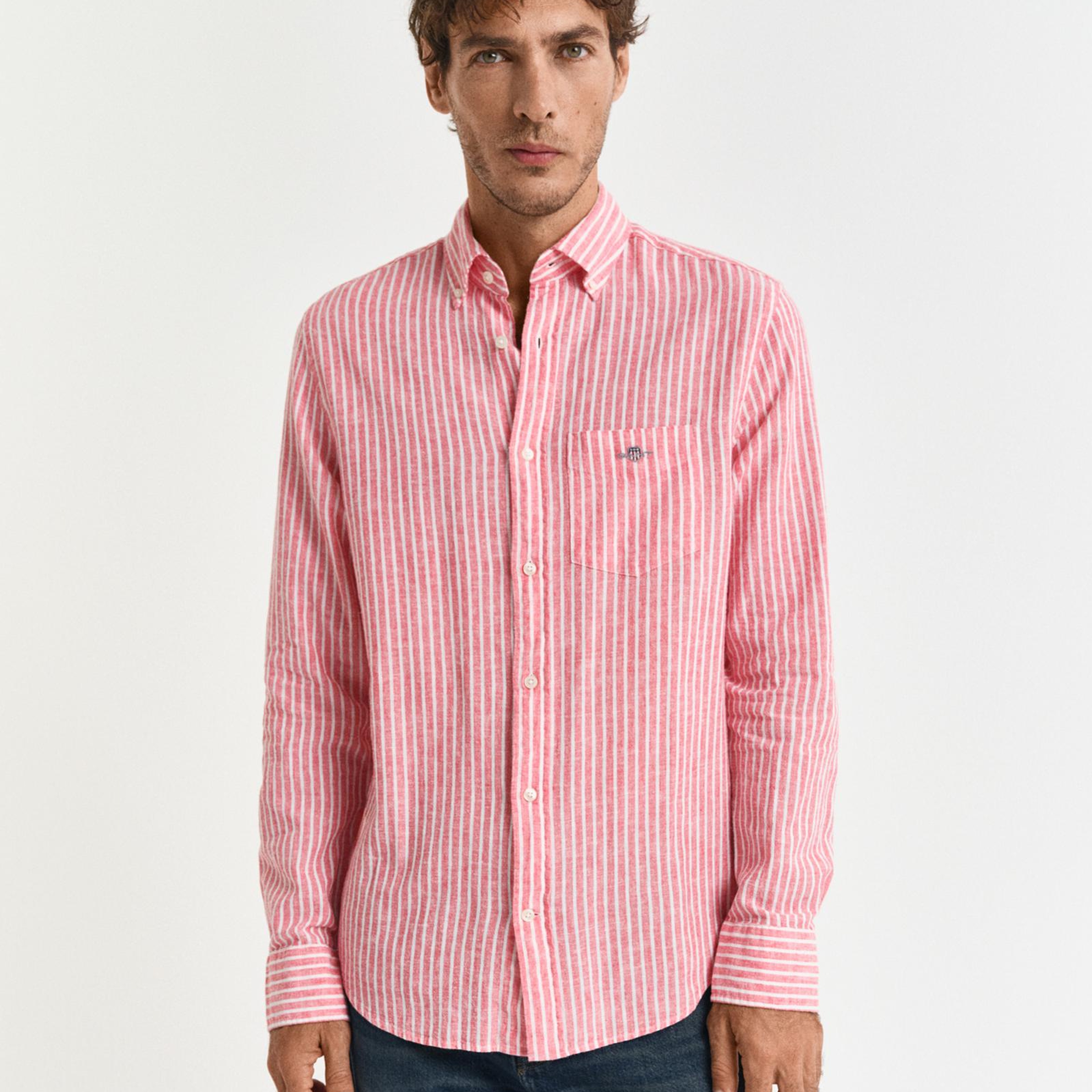 GANT Erkek Kırmızı Regular Fit Düğmeli Yaka Çizgili Keten Gömlek
