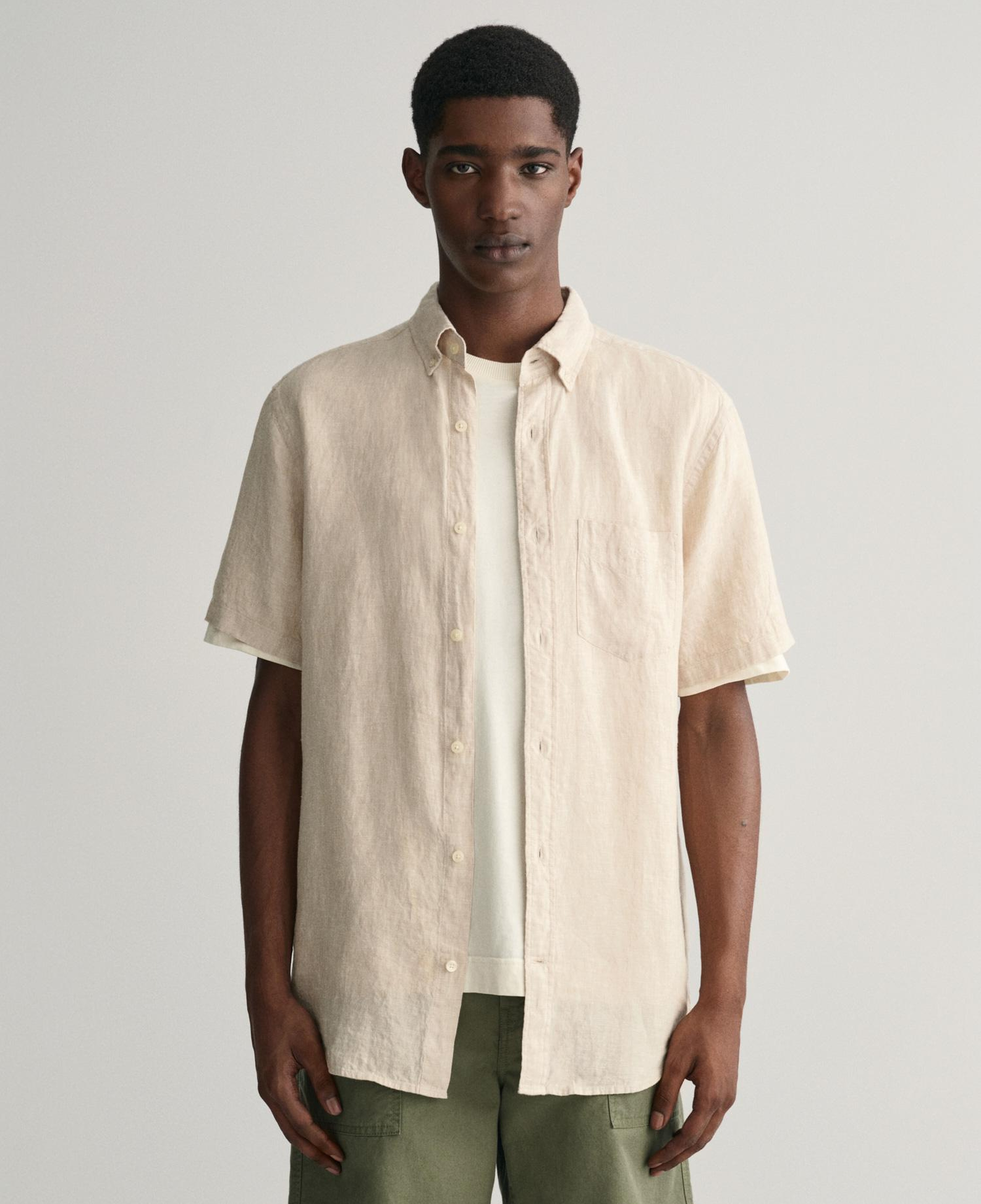 GANT Erkek Bej Regular Fit Düğmeli Yaka Keten Gömlek