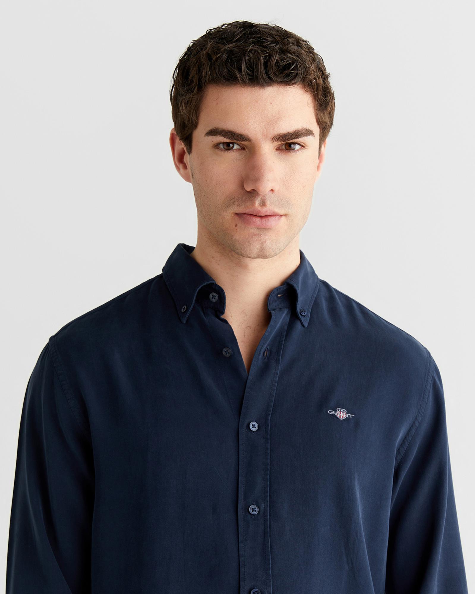 GANT Erkek Lacivert Regular Fit Düğmeli Yaka Gömlek