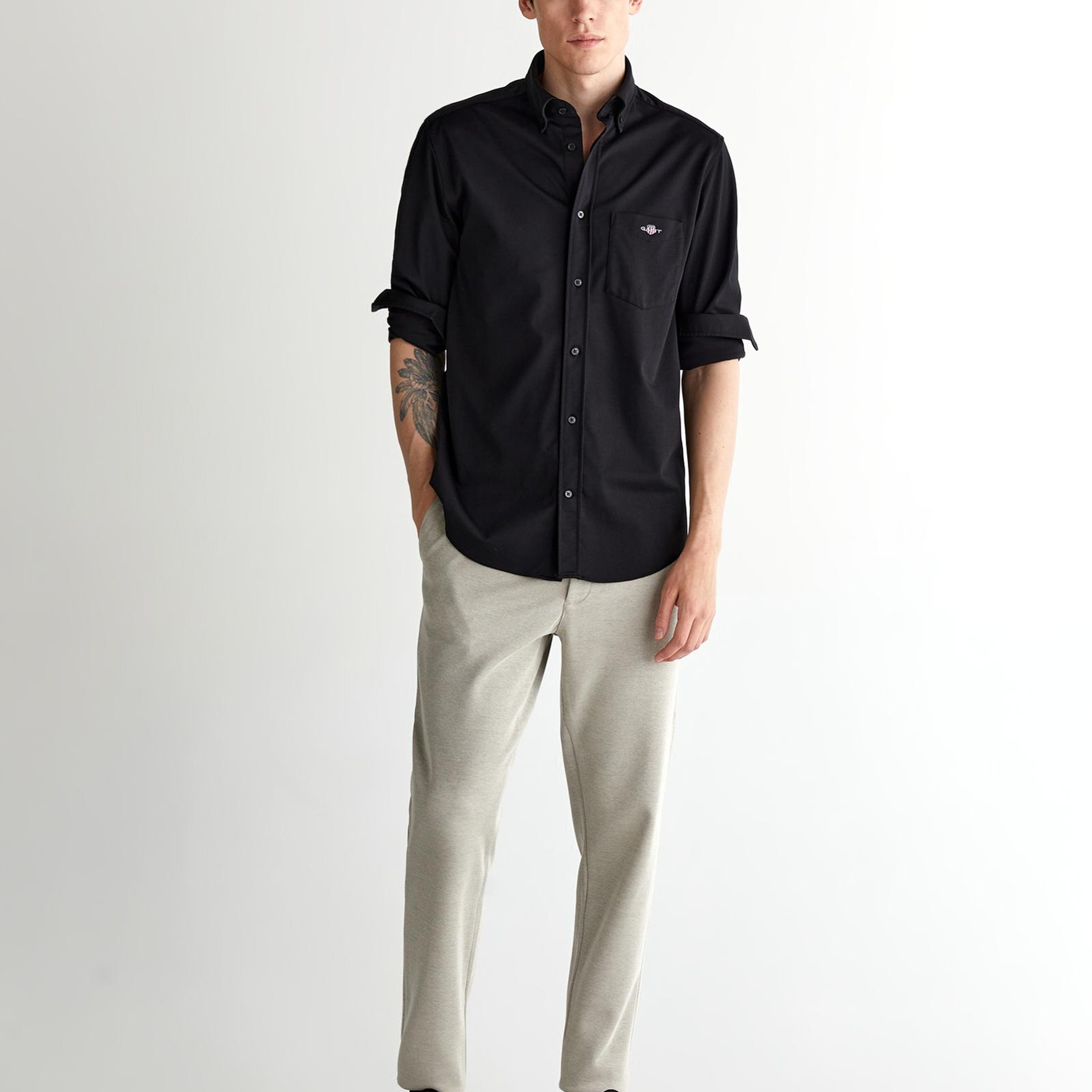 GANT Erkek Siyah Regular Fit Düğmeli Yaka Gömlek