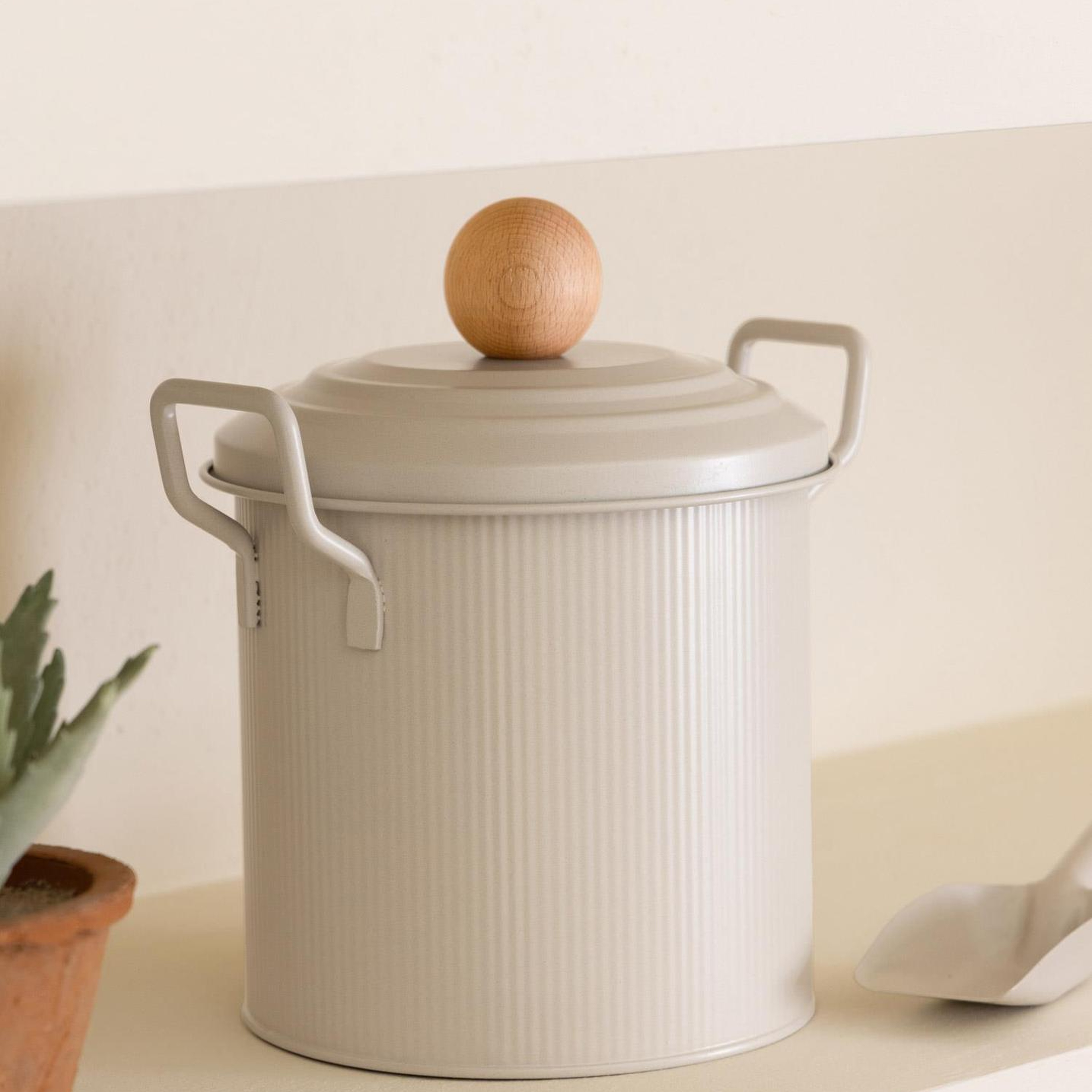 Stripe Bakliyat Ve Deterjan Saklama Kabı Bej