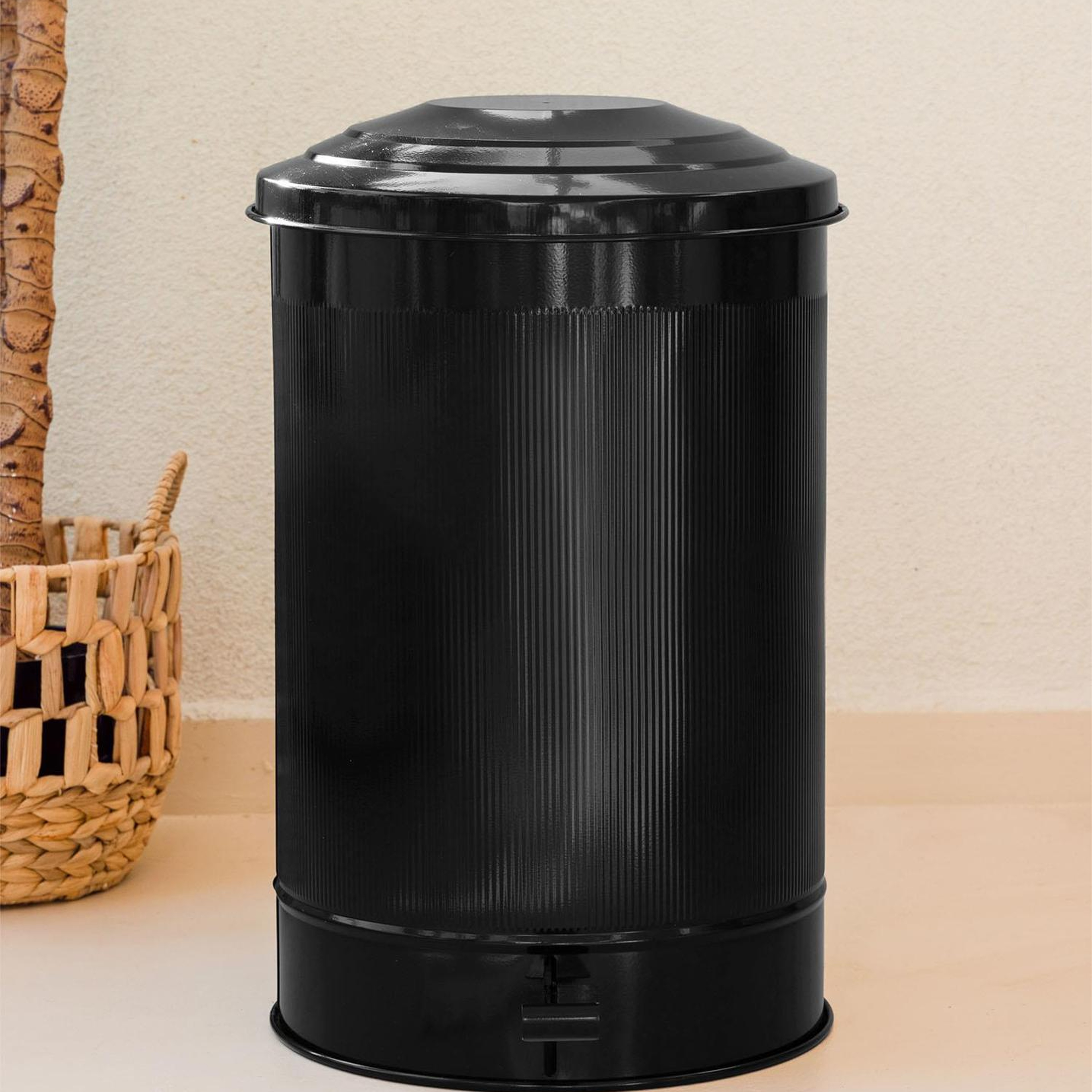 Stripe Mutfak Çöp Kovası Siyah 37 Lt