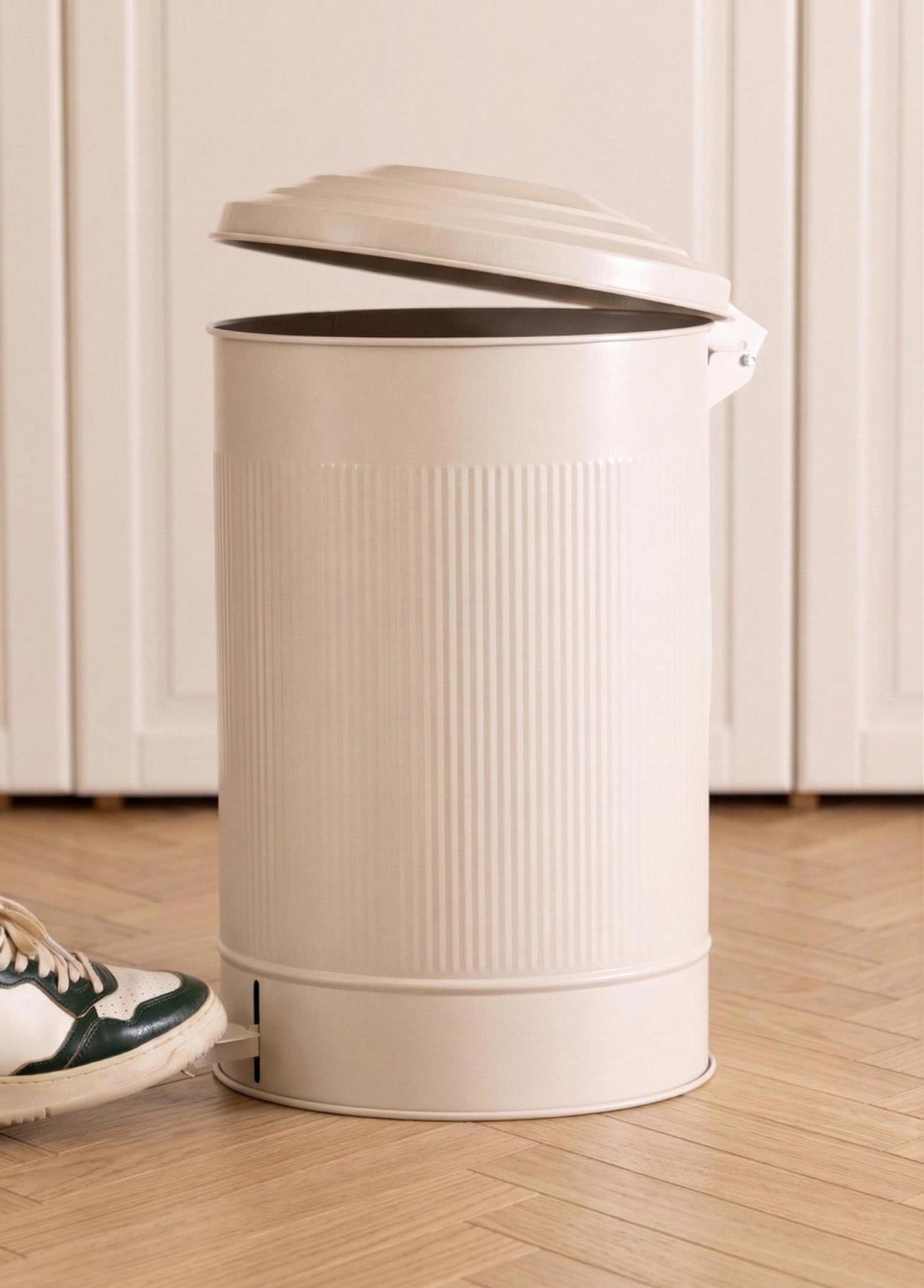 Stripe Mutfak Çöp Kovası Bej 37 Lt