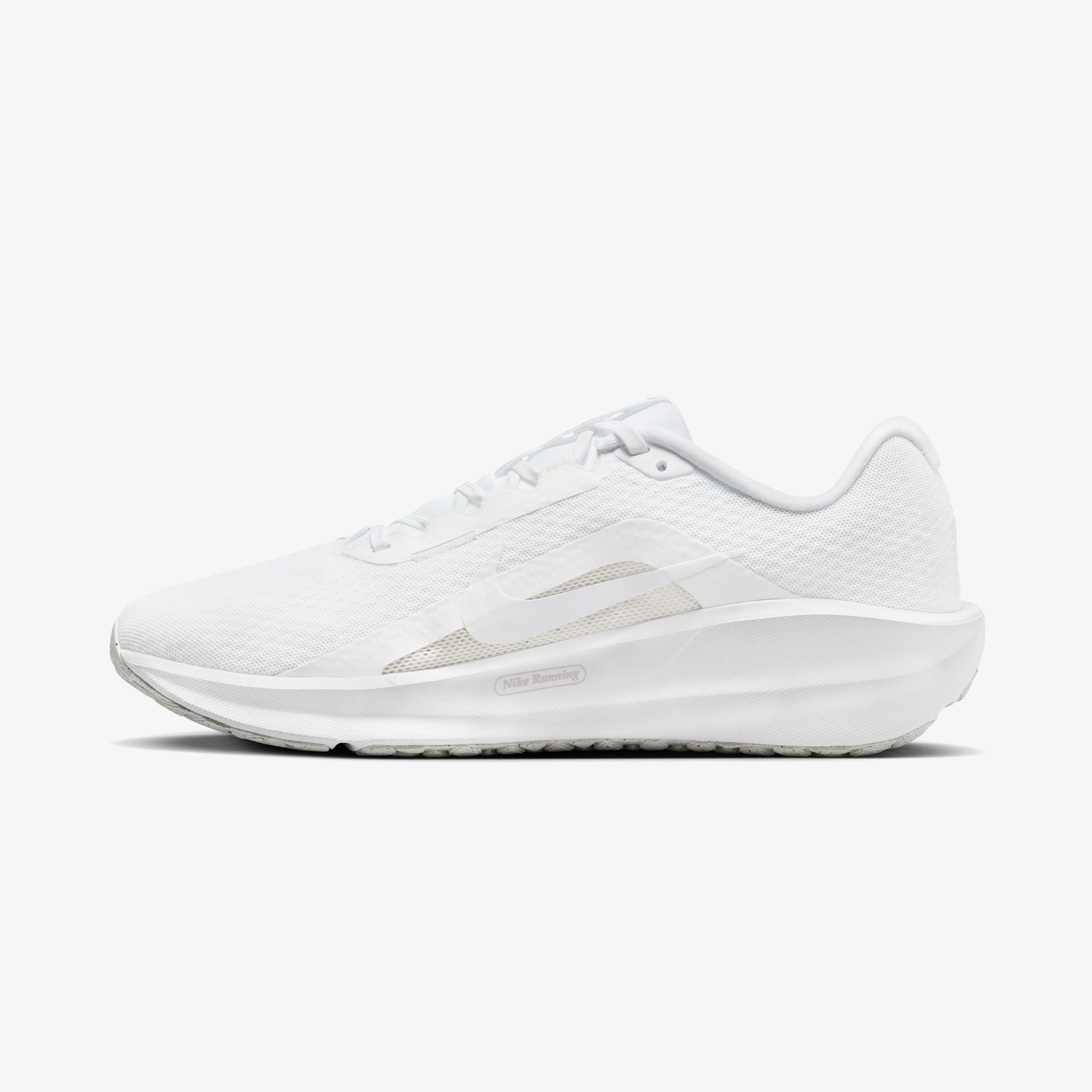 Nike Downshifter 13 Erkek Beyaz Koşu Ayakkabısı