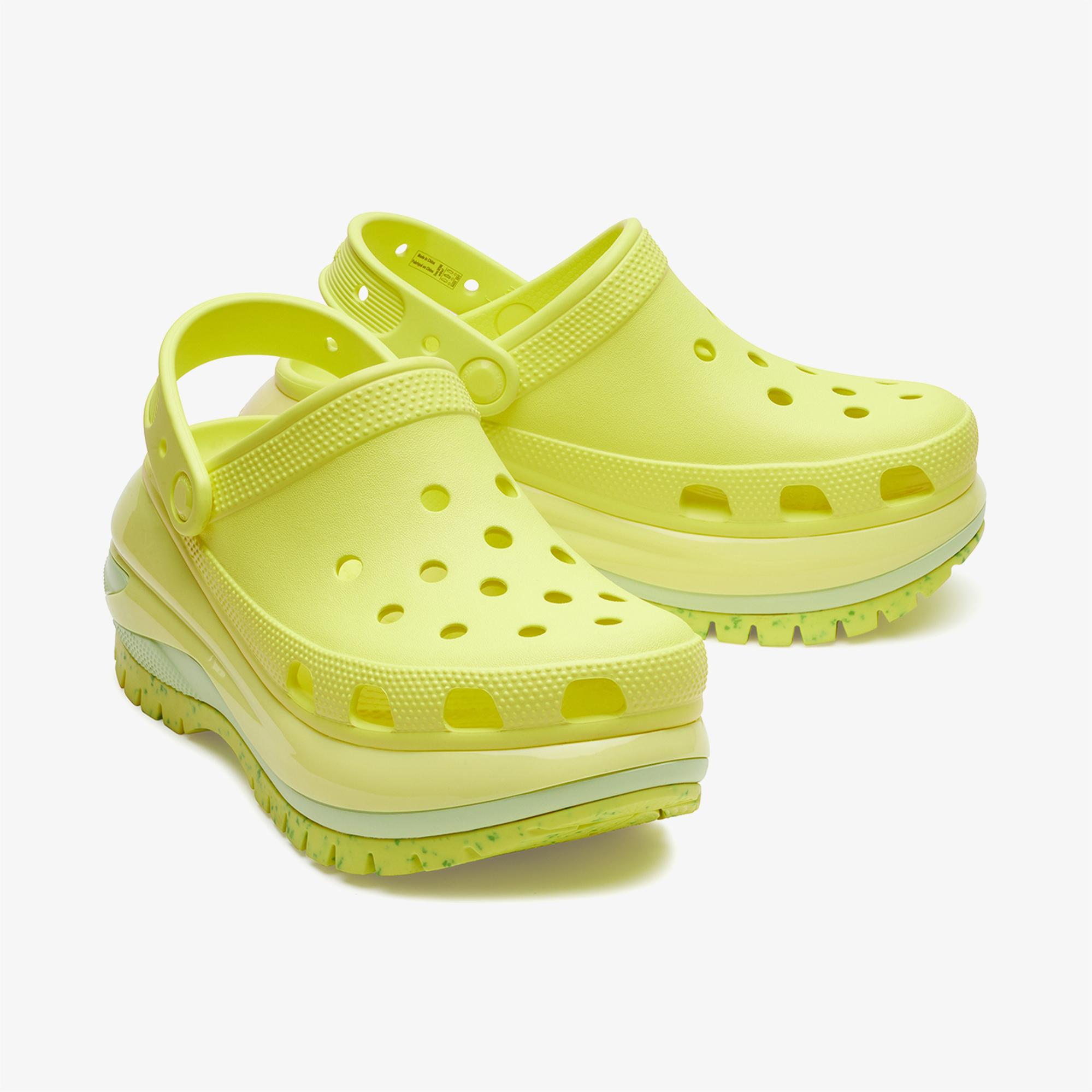 Crocs Classic Mega Crush Kadın Sarı Terlik