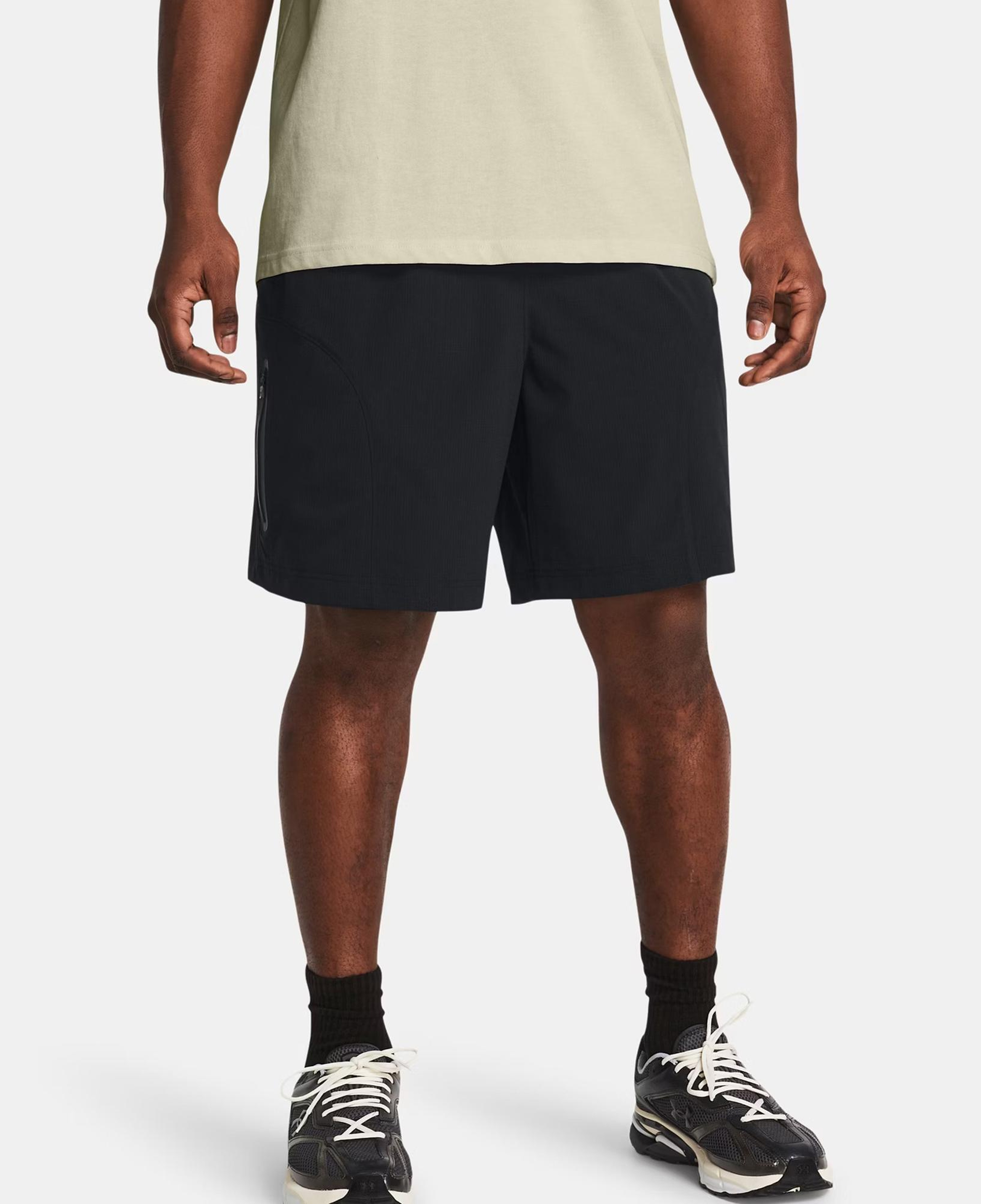 Under Armour Unstoppable Vented Erkek Siyah Şort